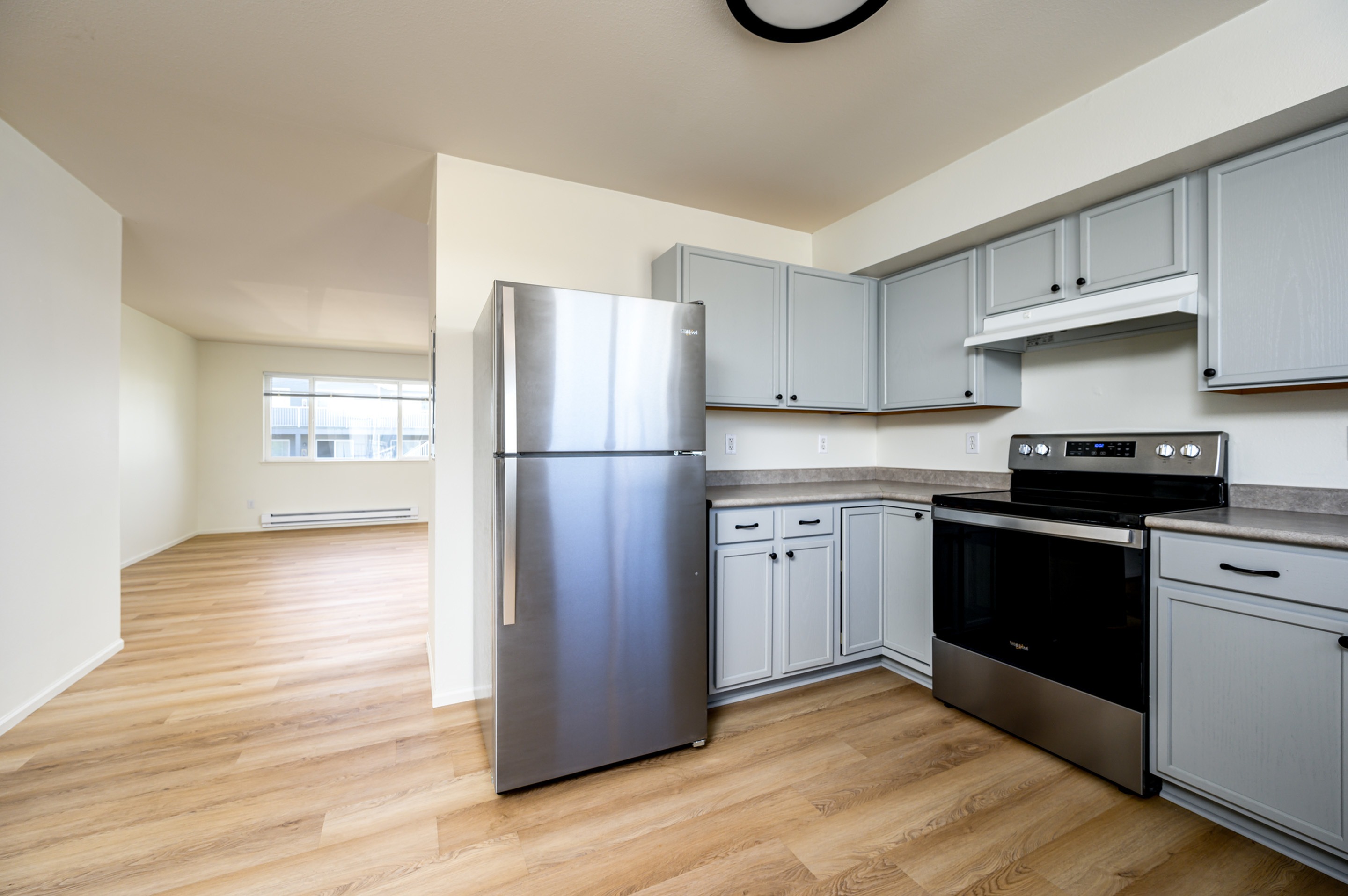 2 Bedroom, 1 Bath 2 Bed Apartment Edgemont