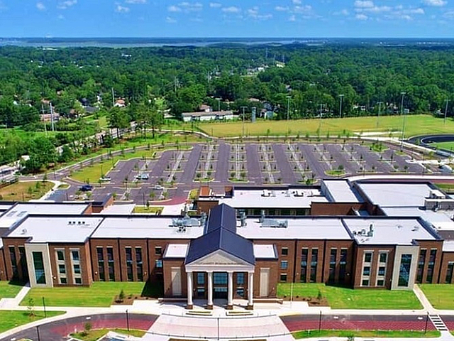 Lucy Beckham High School