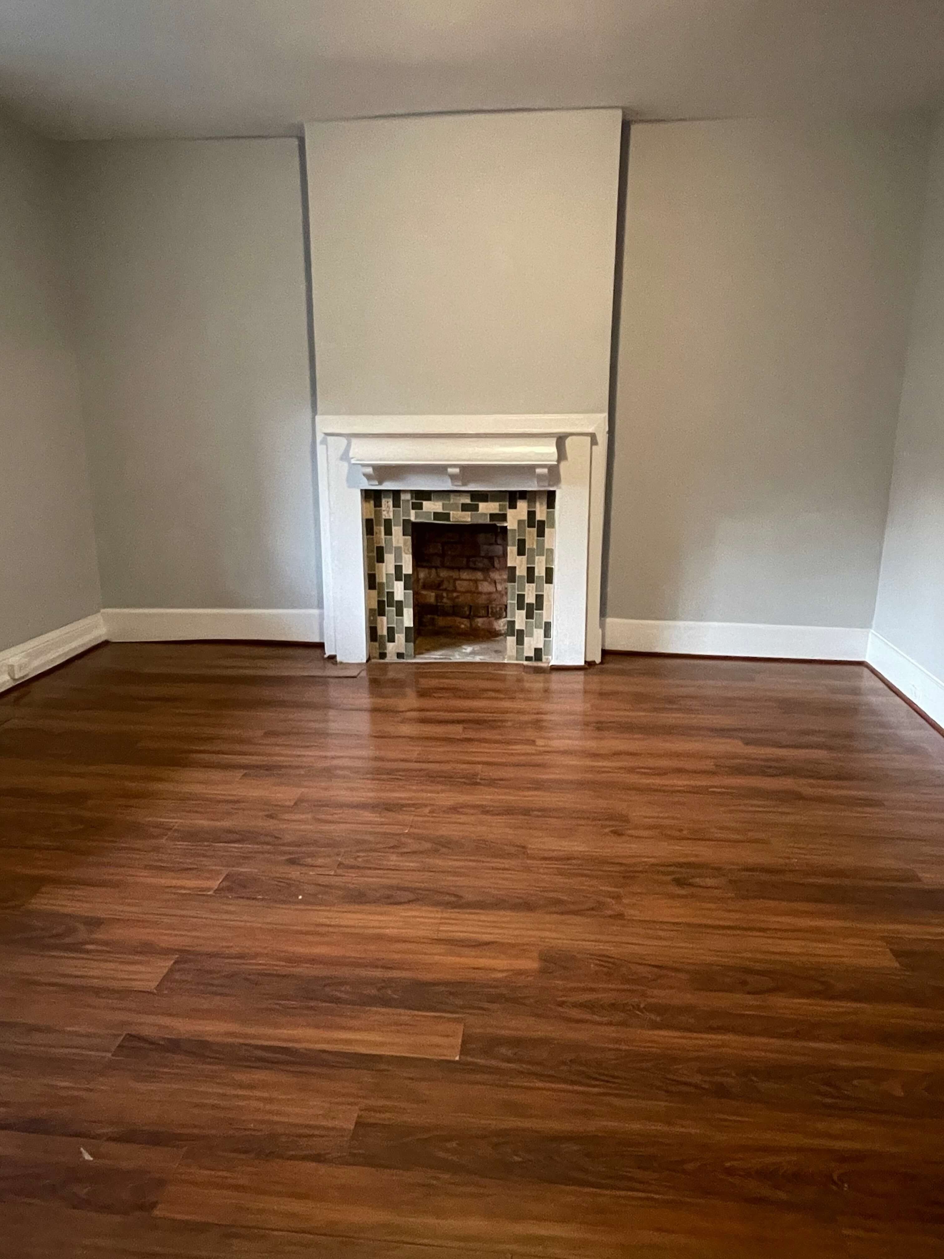 Livingroom Picture 2