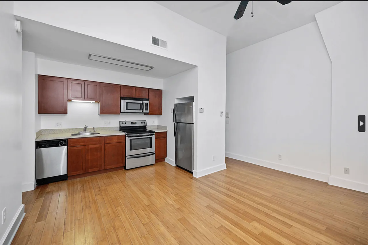 Kitchen Picture 1
