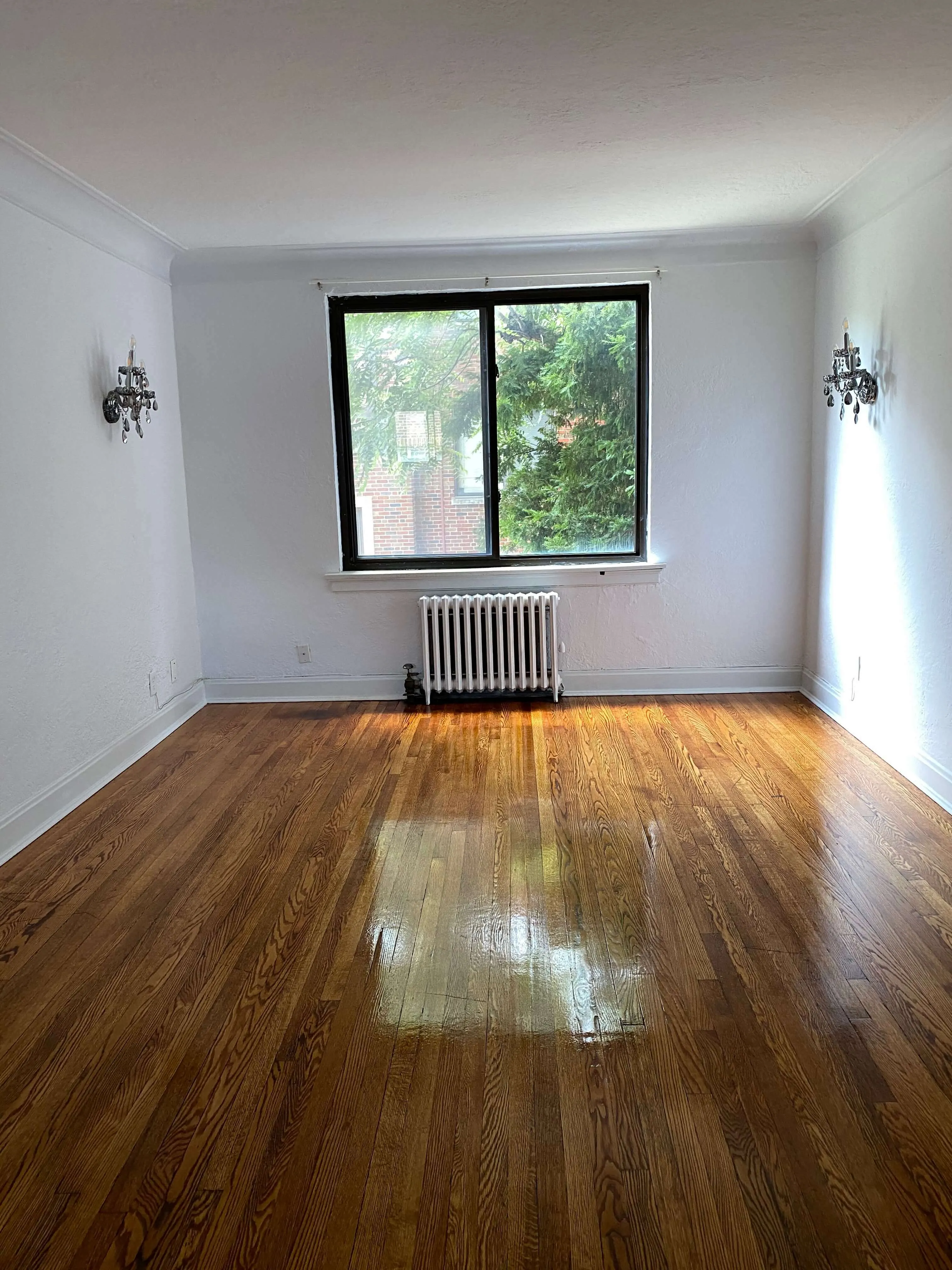 Livingroom Picture 1