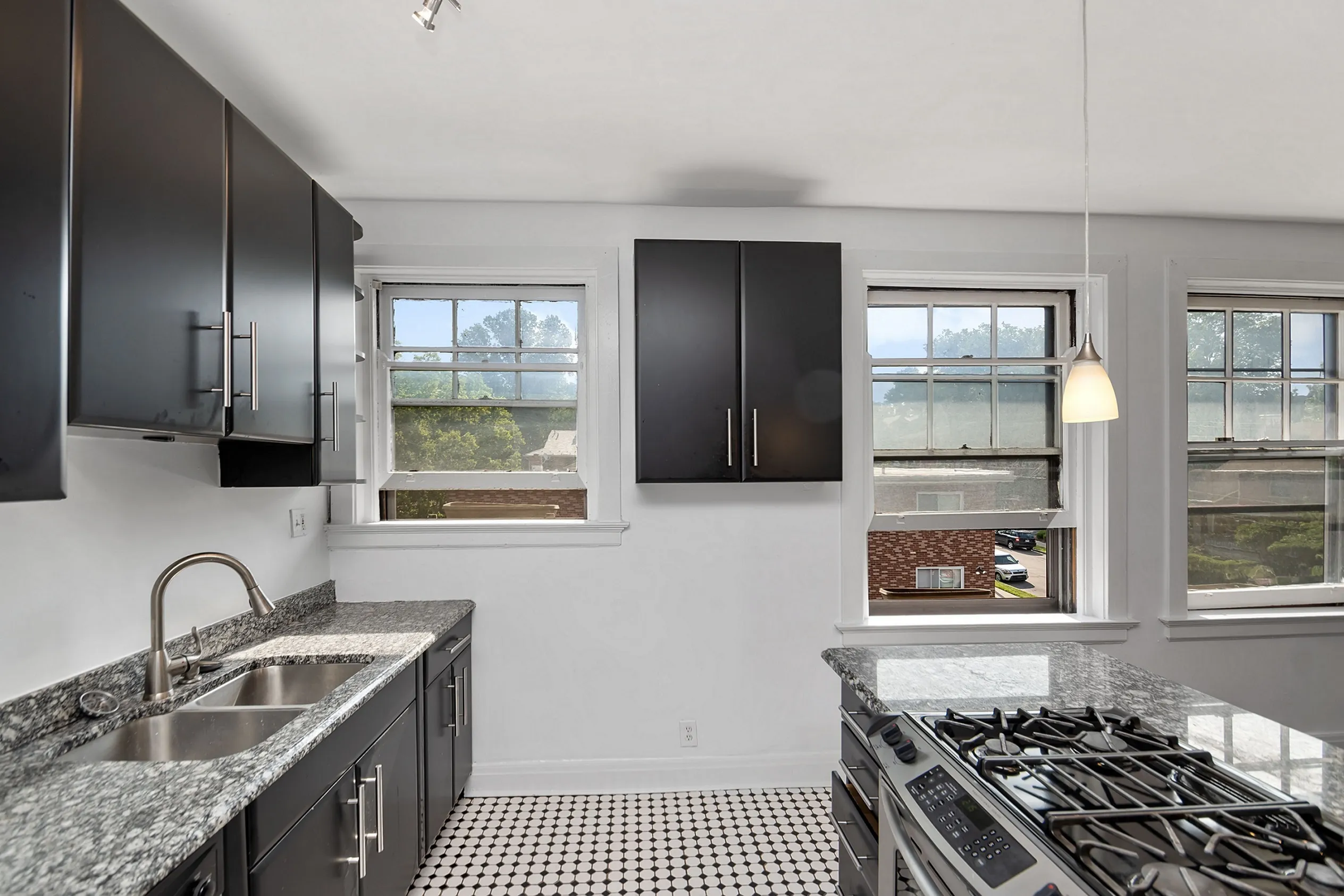 Kitchen Picture 1