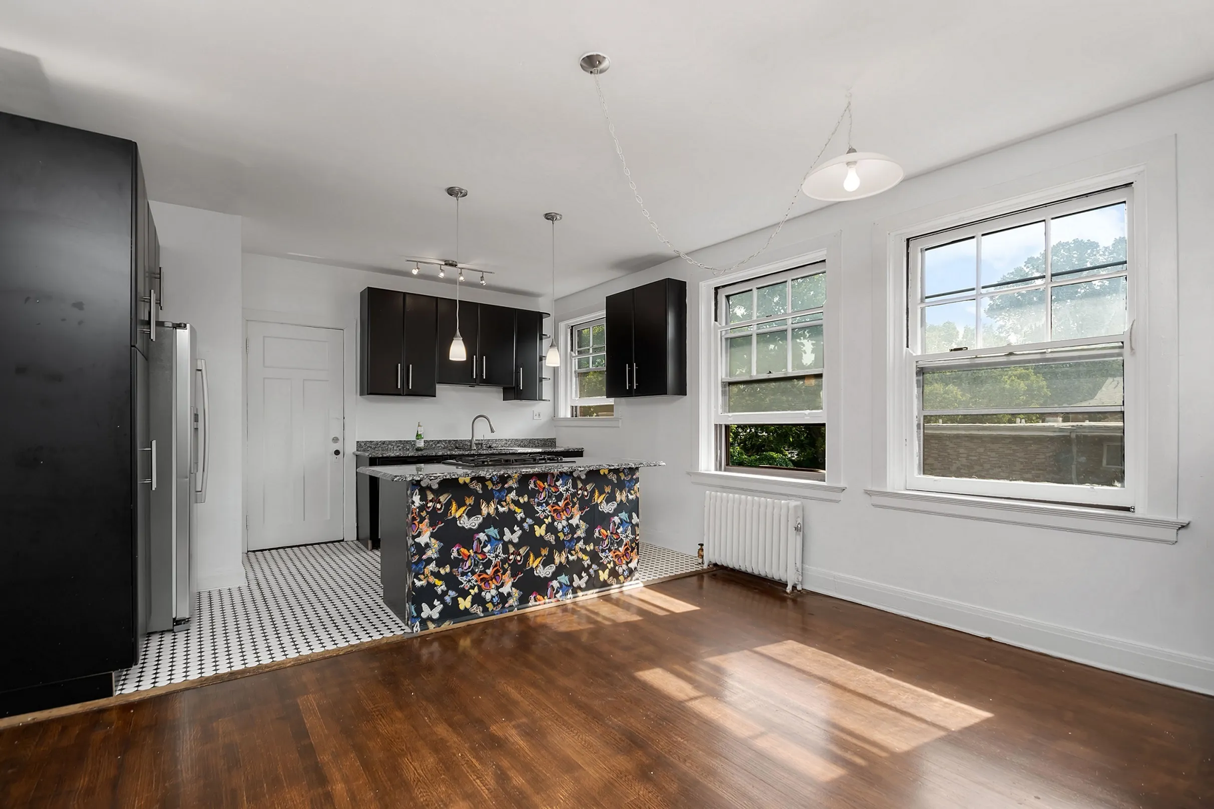 Kitchen Picture 3