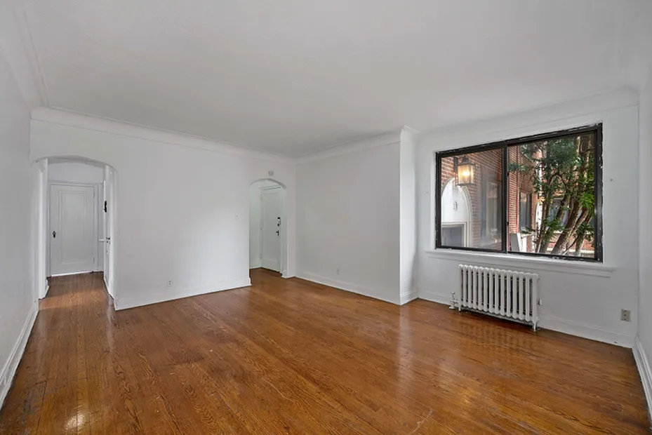 Livingroom Picture 2