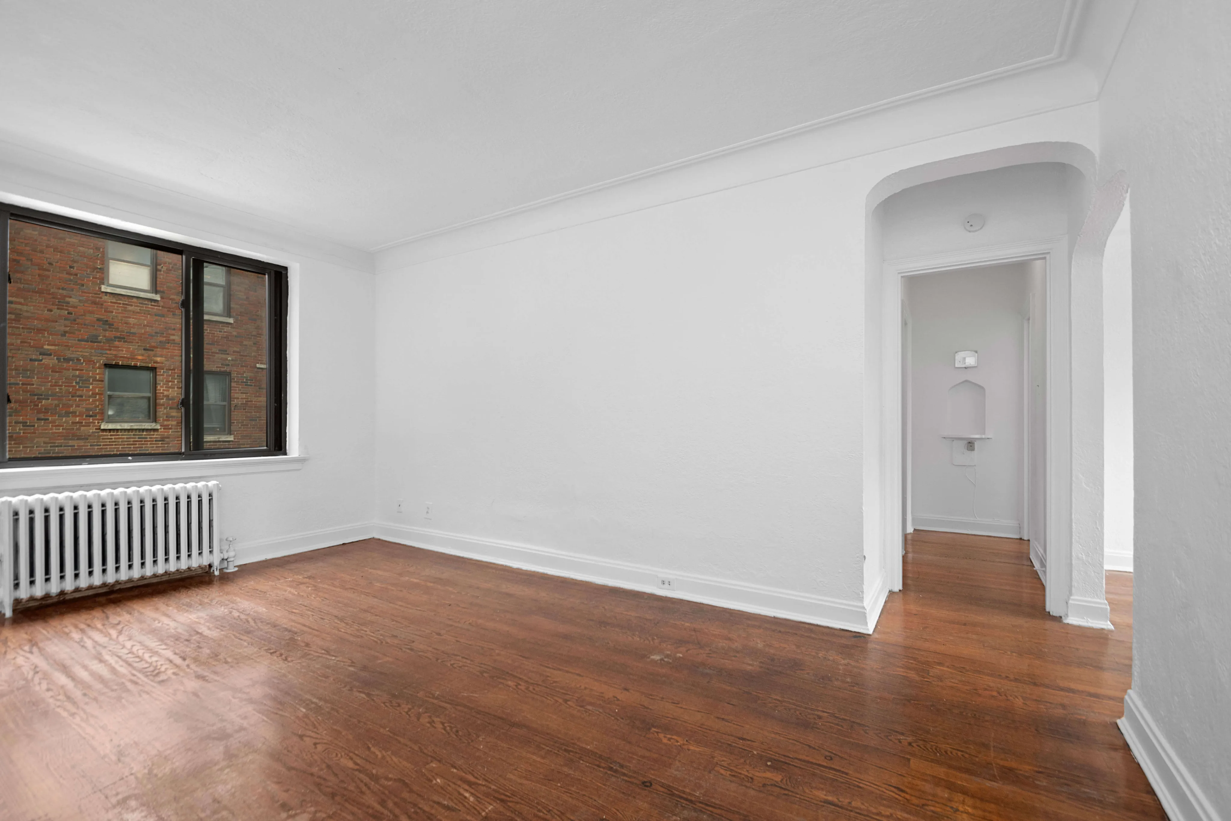 Livingroom Picture 1