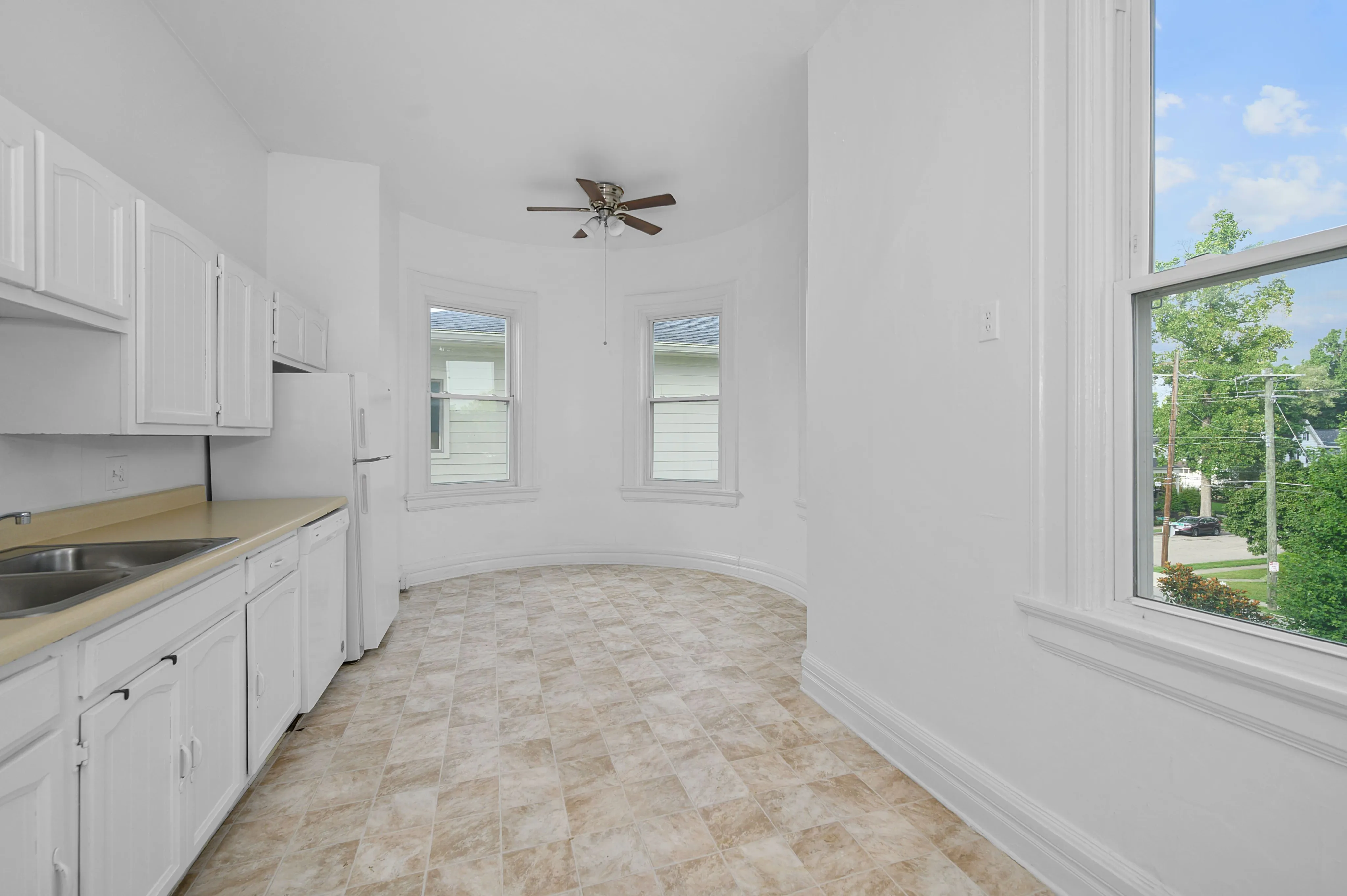 Kitchen Picture 2