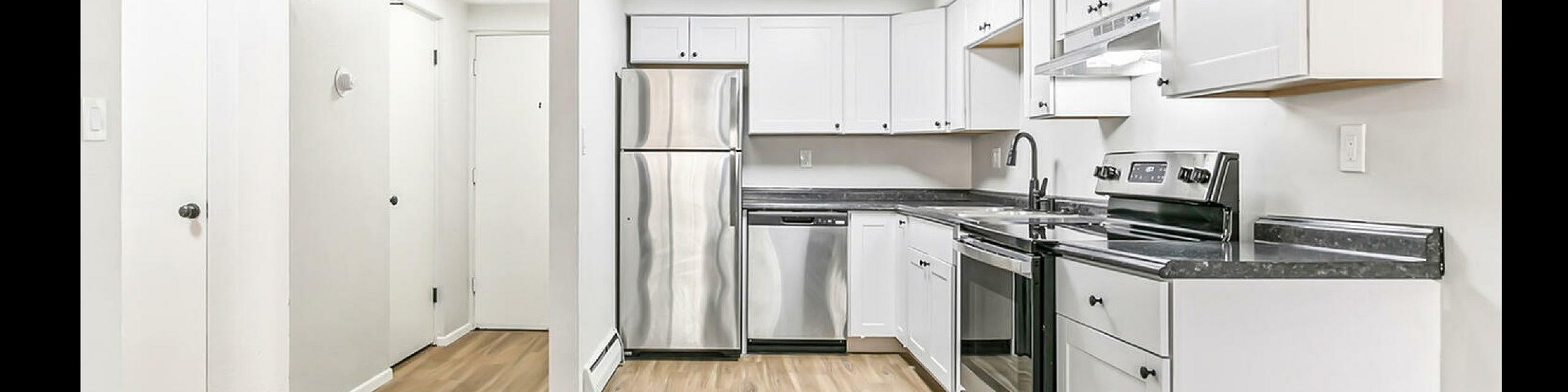 Breakaway Flats - Modern Kitchen