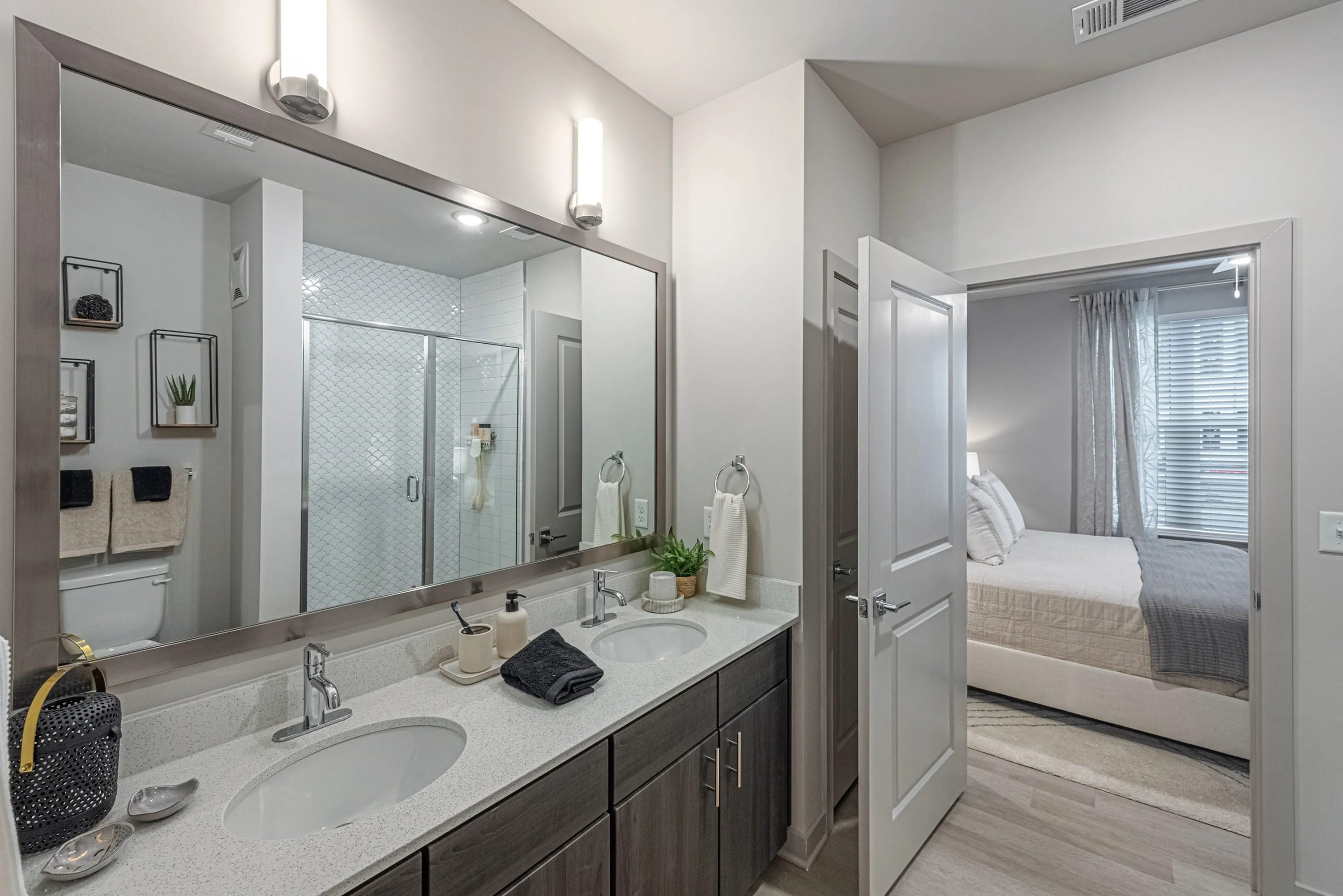 Furnished bathroom with double vanity