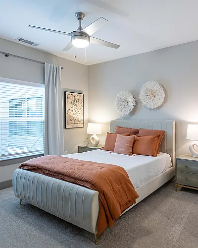 The Perry Residences - Cozy Bedroom