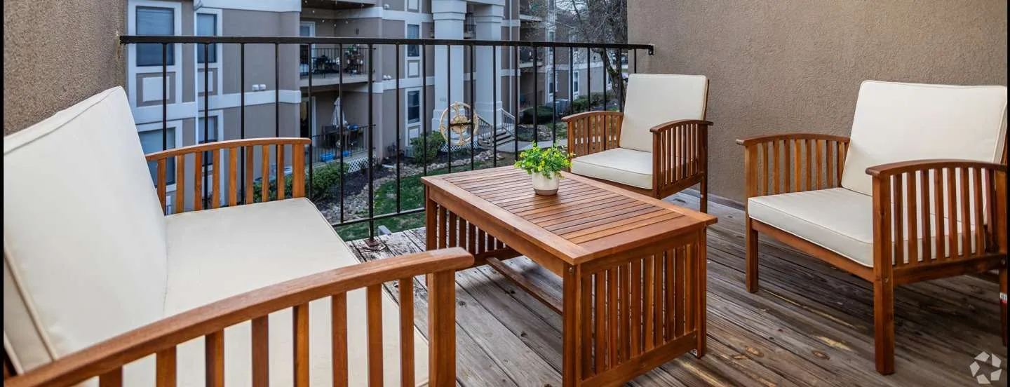 Fox Lake Spacious Decks