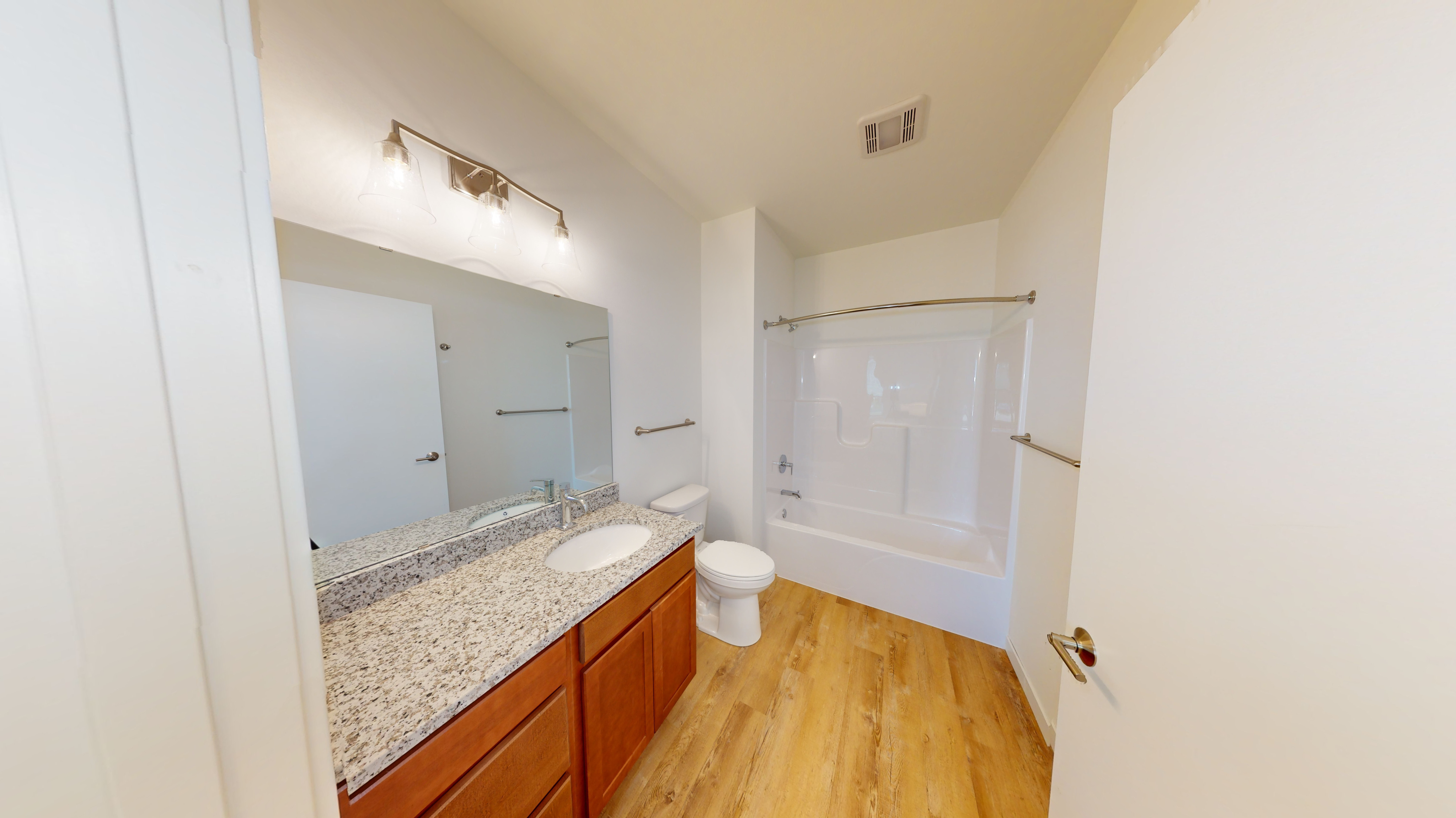 Shooting Star - Master Bathroom