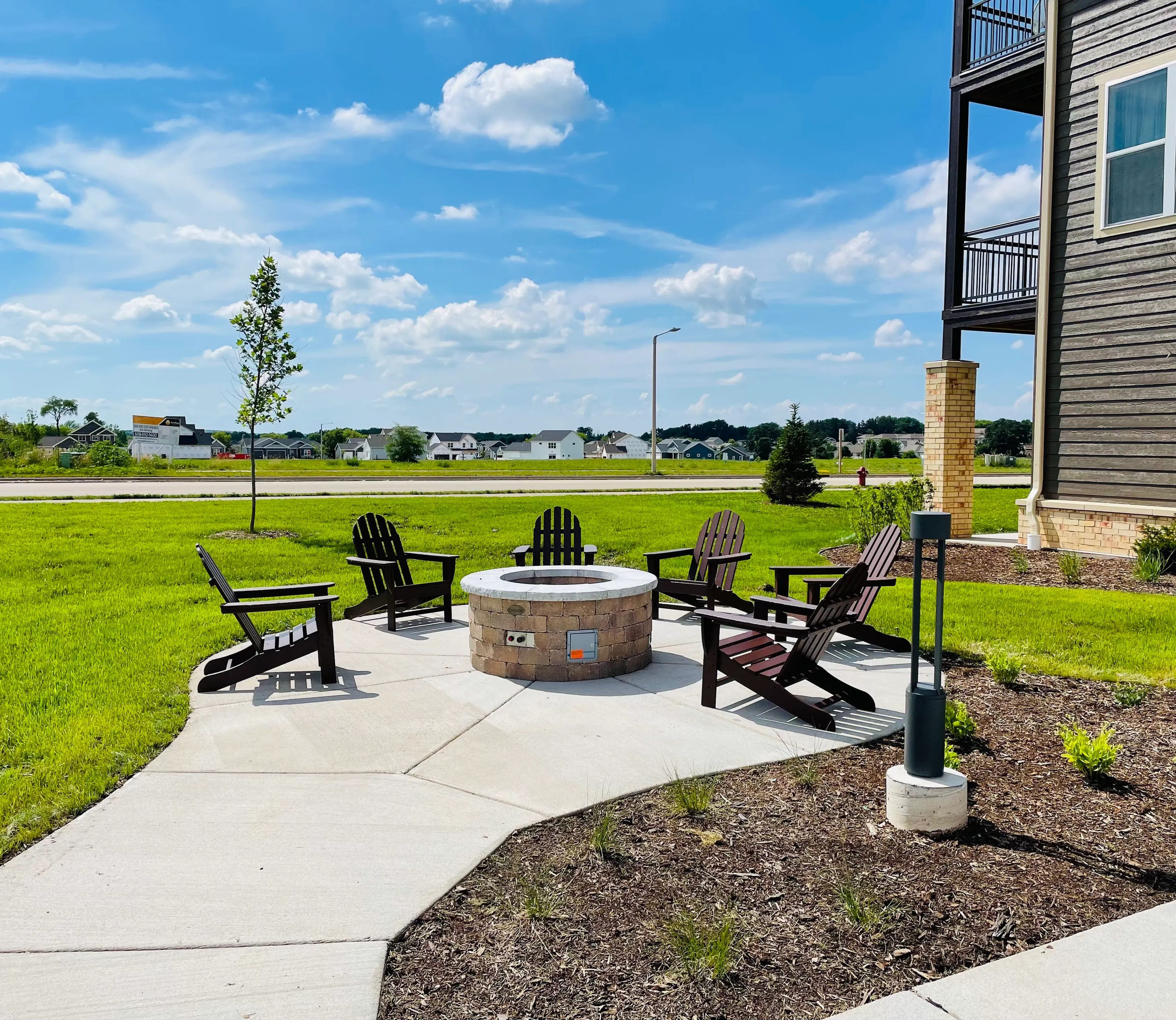 The Terraces of Windsor Crossing - Outdoor Fireplace