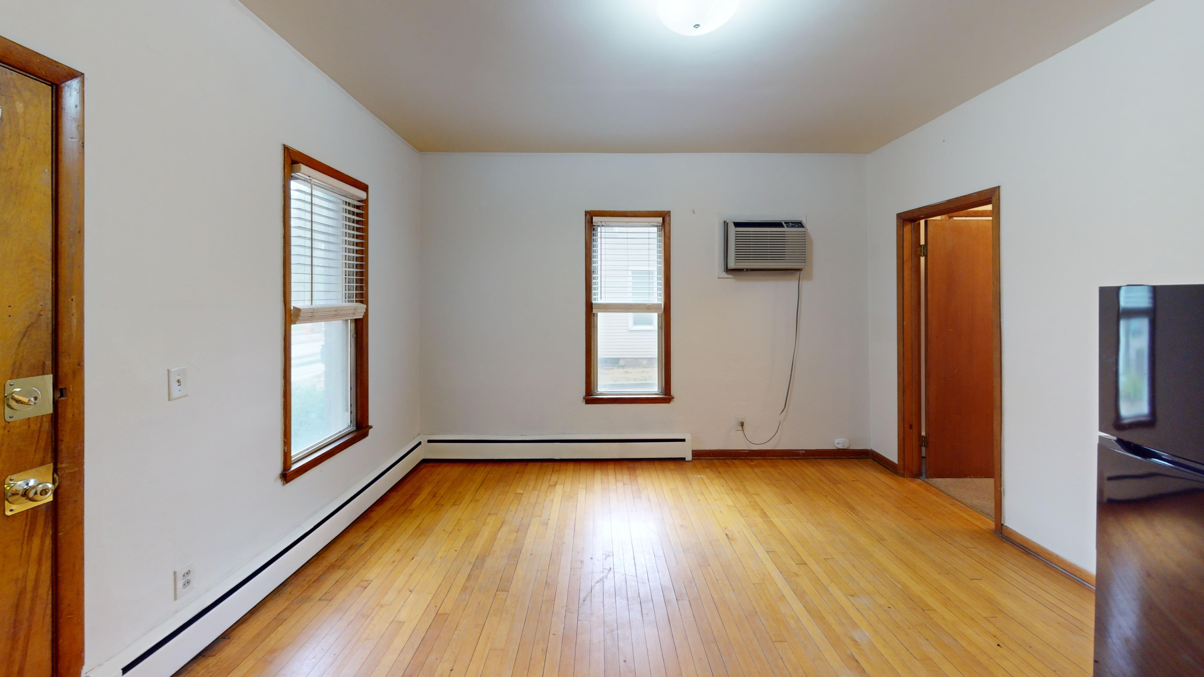 Living Room 2111-1