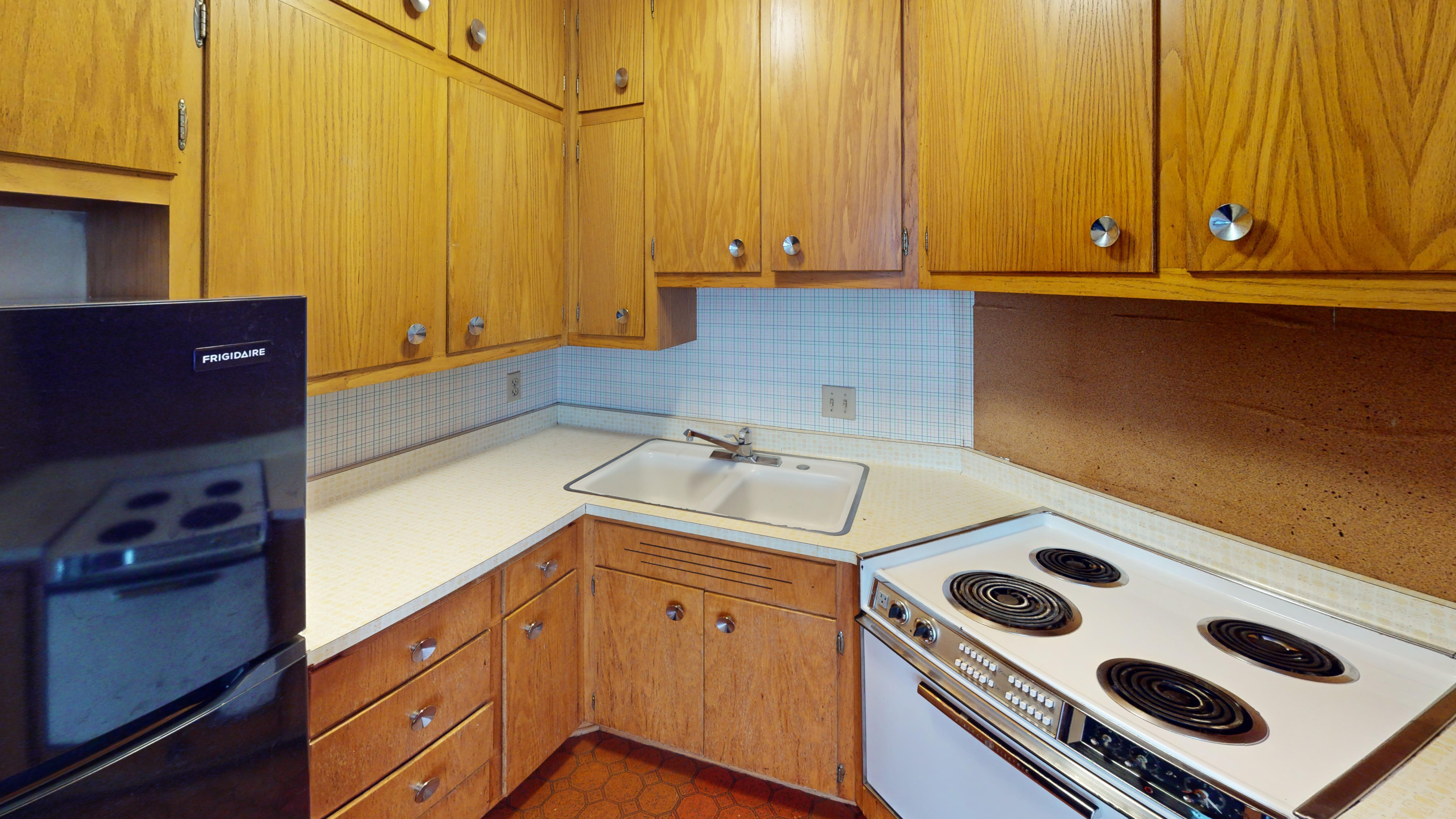 Kitchen 2111-6