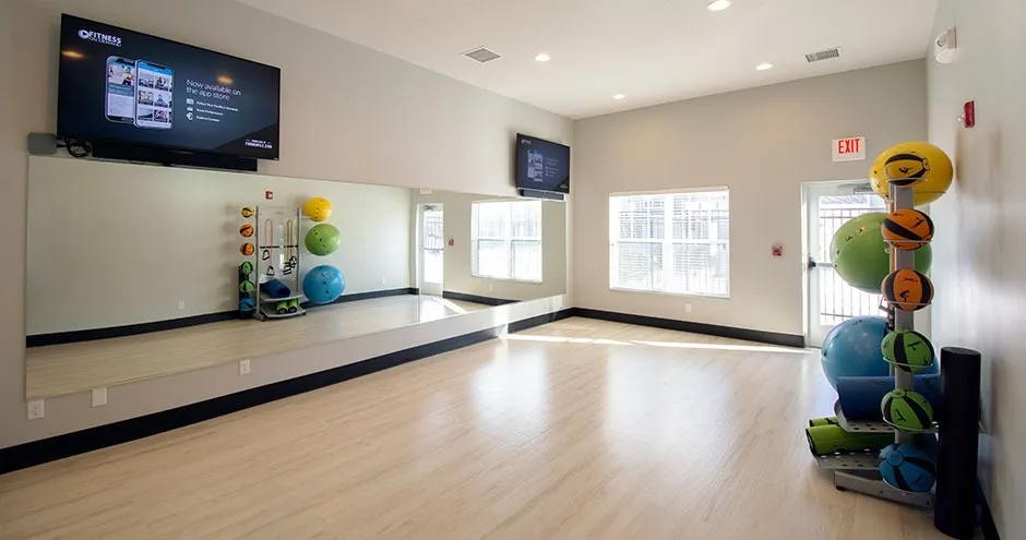 Yogo Room