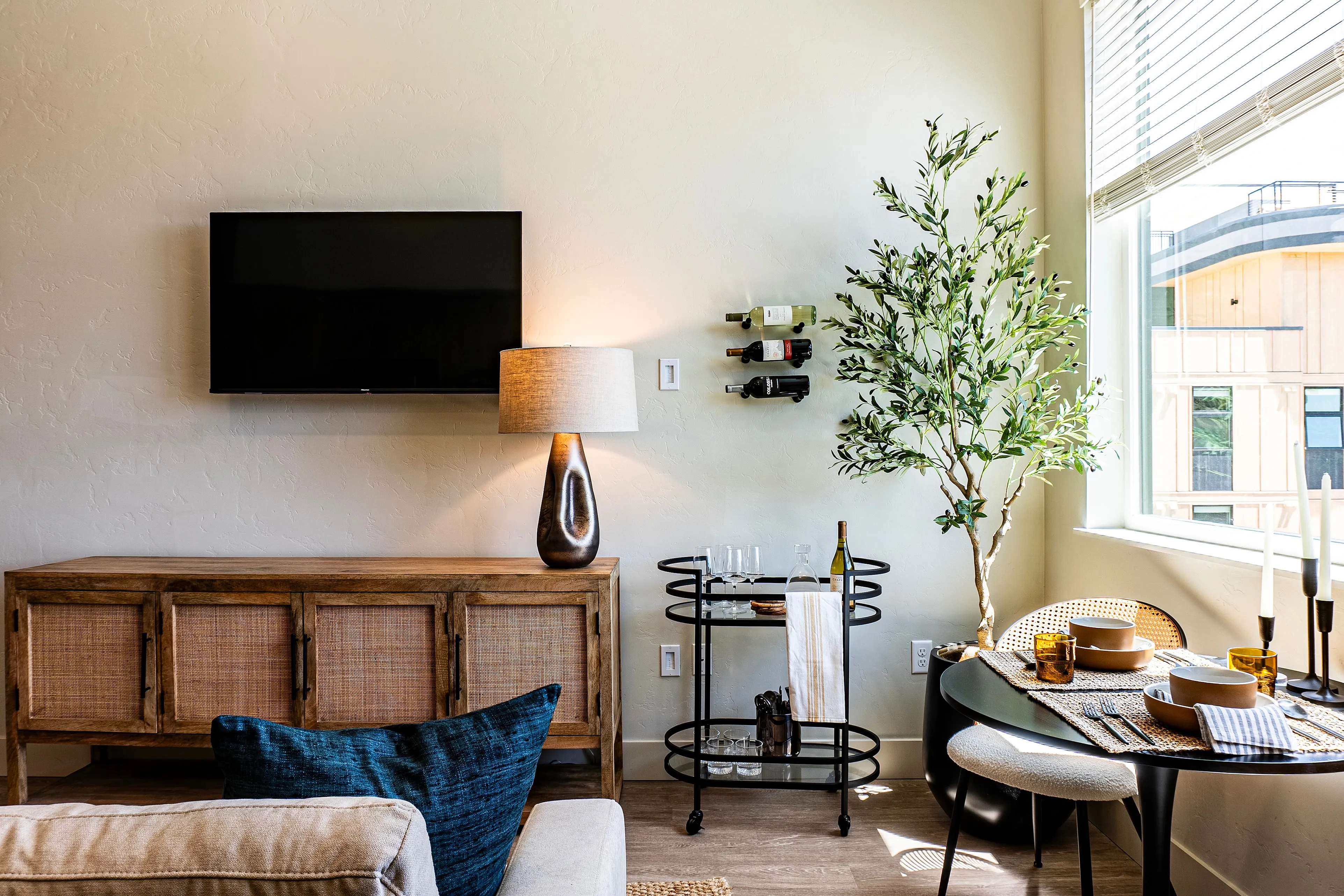 Ruby Penthouse Studio - Apartments in Garden City, ID | The Boardwalk Apartments