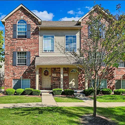 Blue Heron Pointe - Brick Townhouses