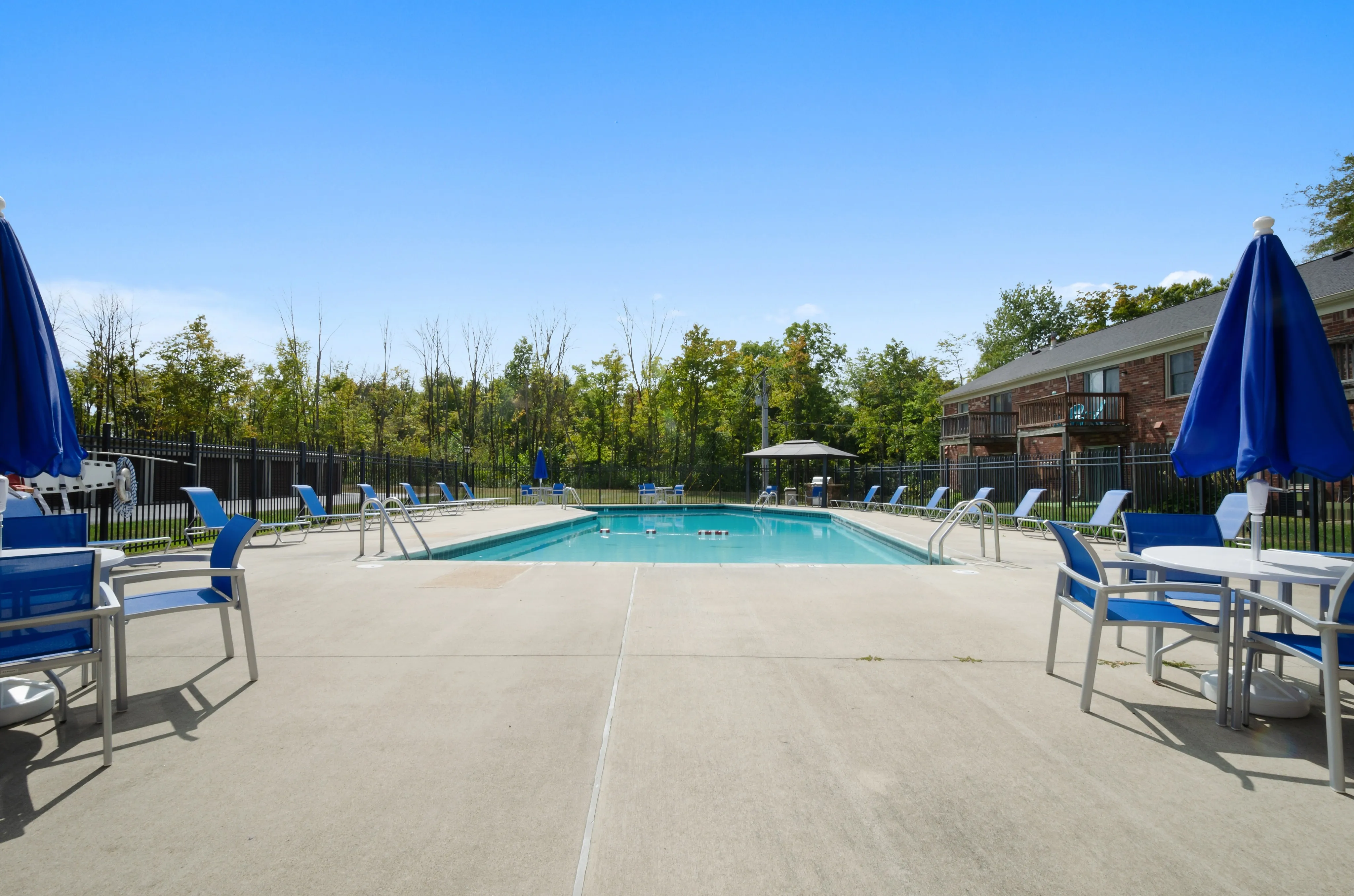 Jamestown Village Pool