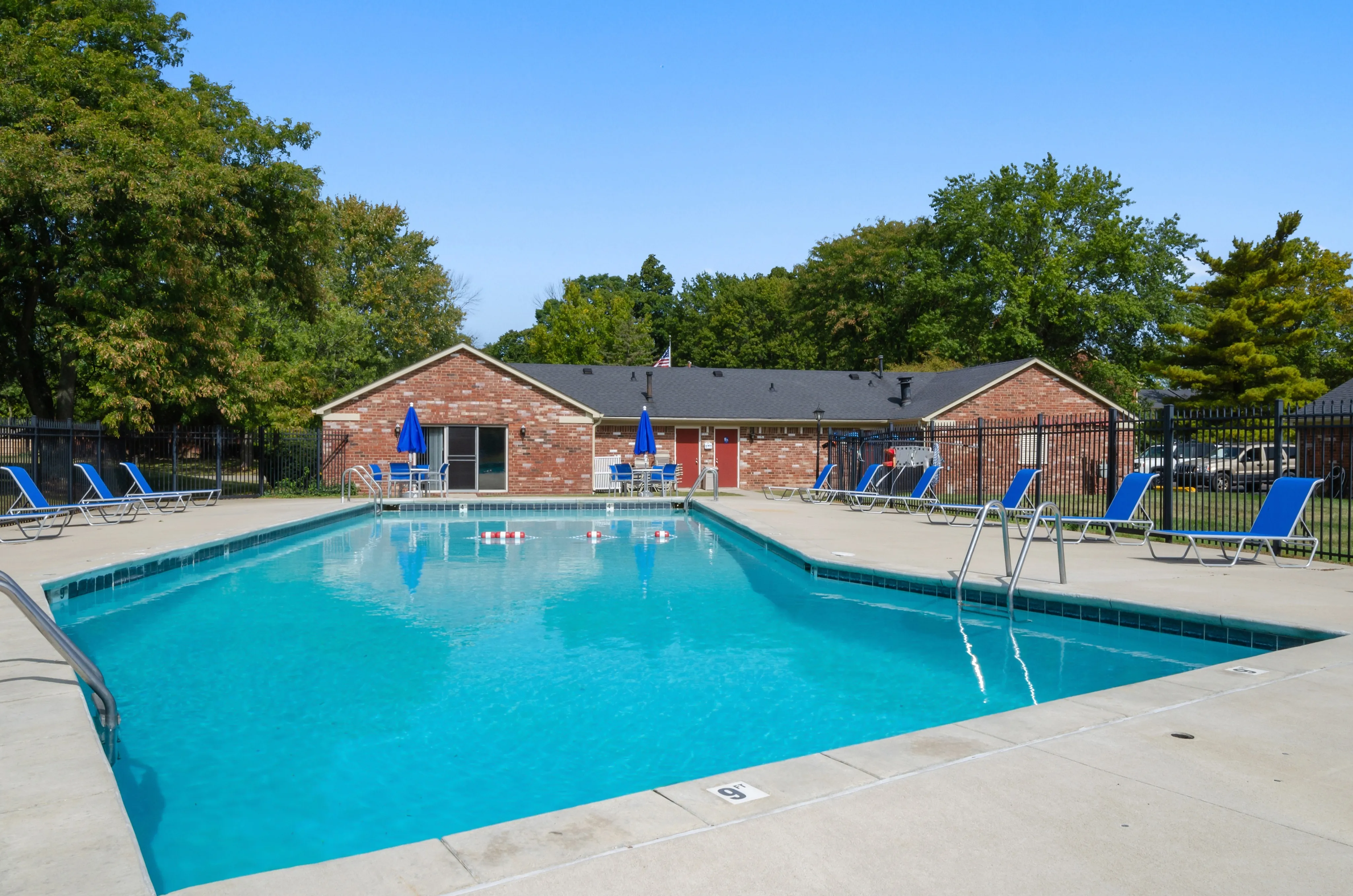 Jamestown Village Pool
