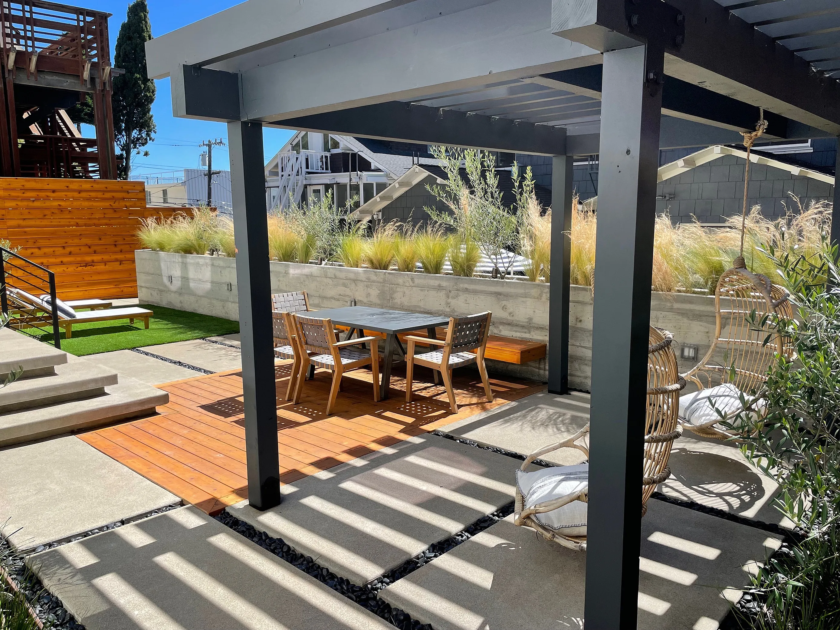 Cozy Outdoor Lounge