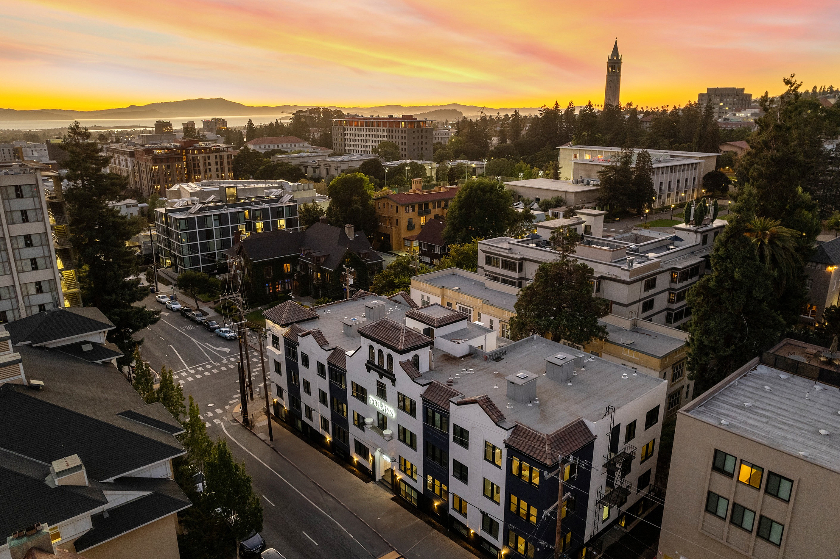 Located perfectly between campus and football stadium