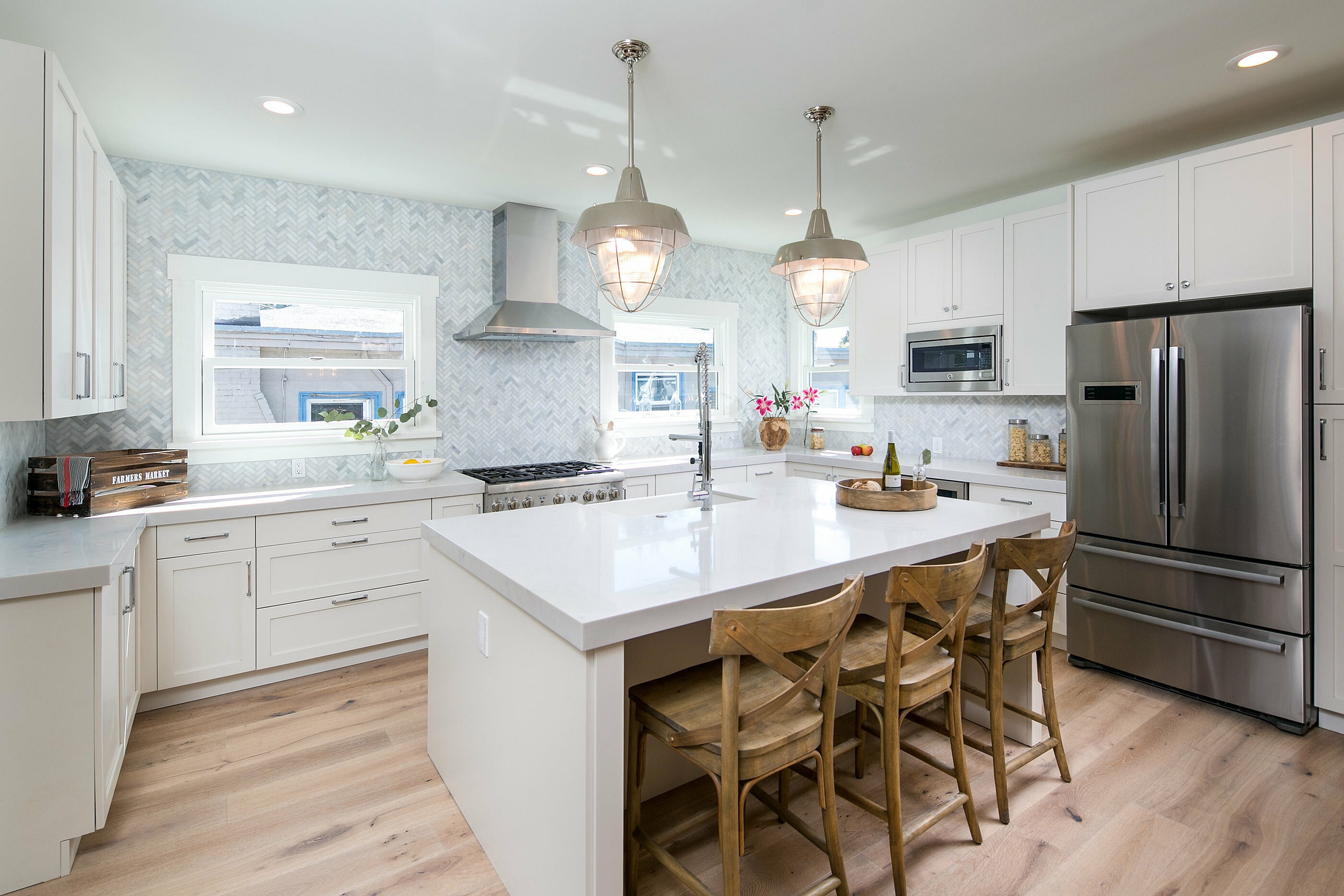 Sleek kitchen with new appliances