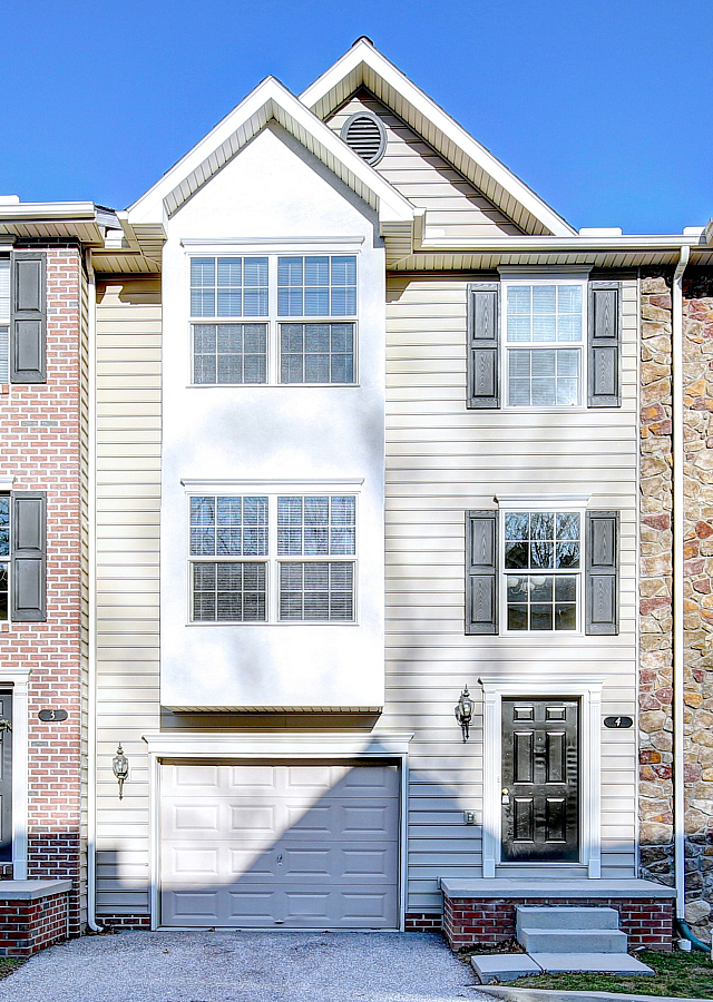 Ext townhome