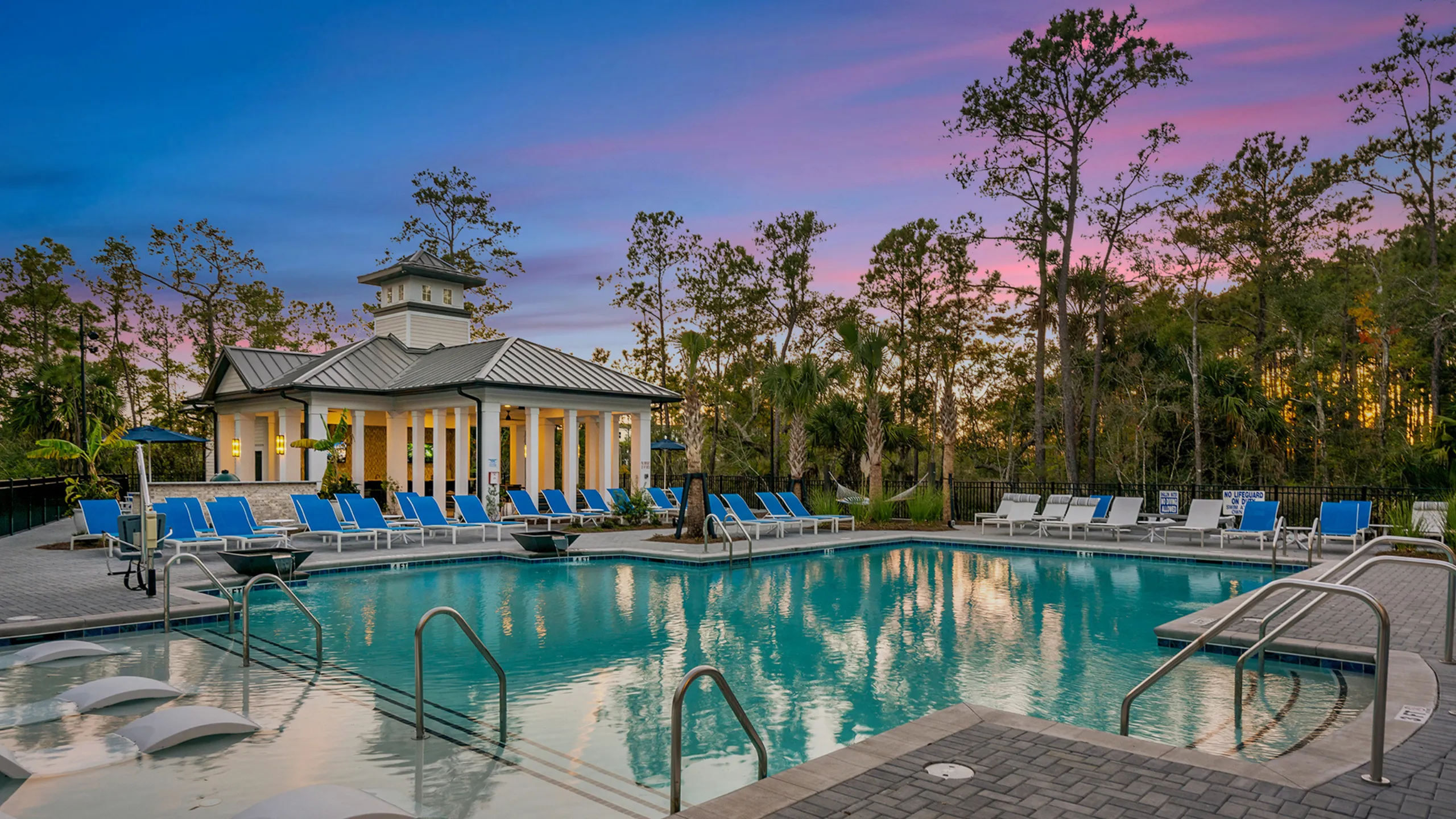 Grande Parc Pool