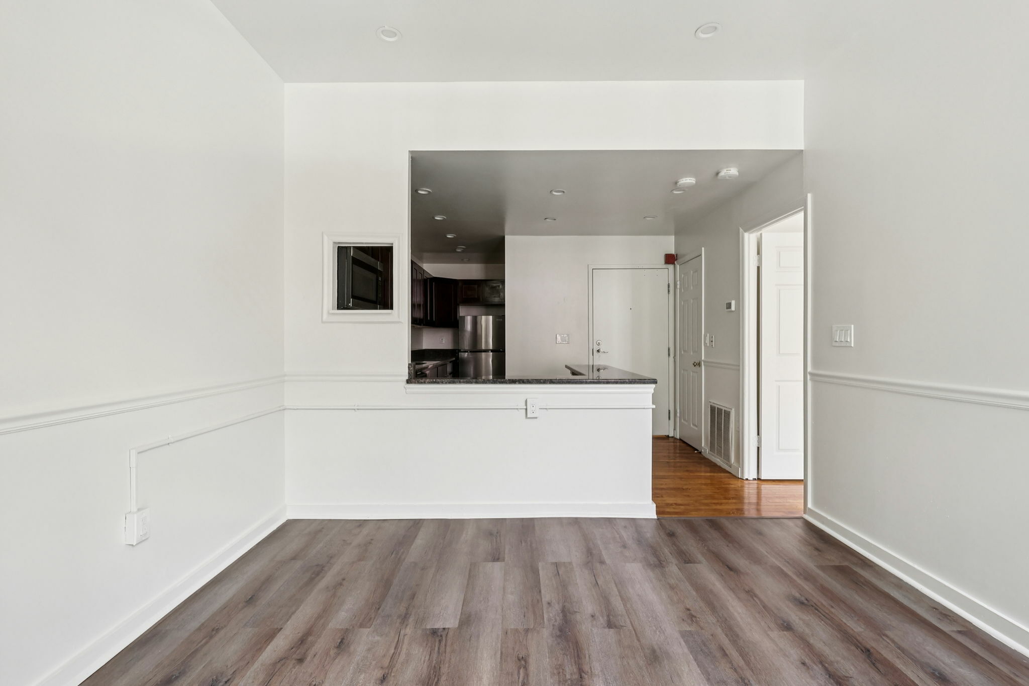 1BR