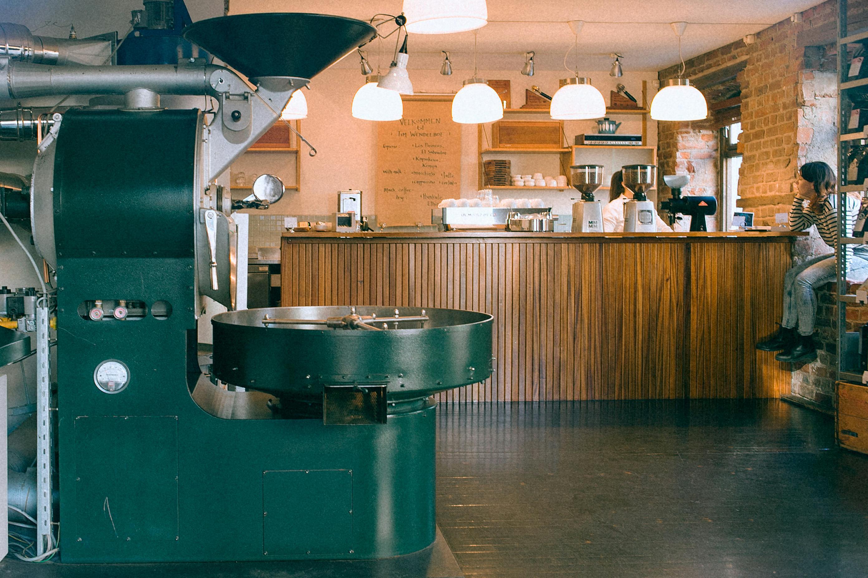 Downtown Yellowknife Living: Cafés, Shops, and Hangouts Near Fraser Tower-image