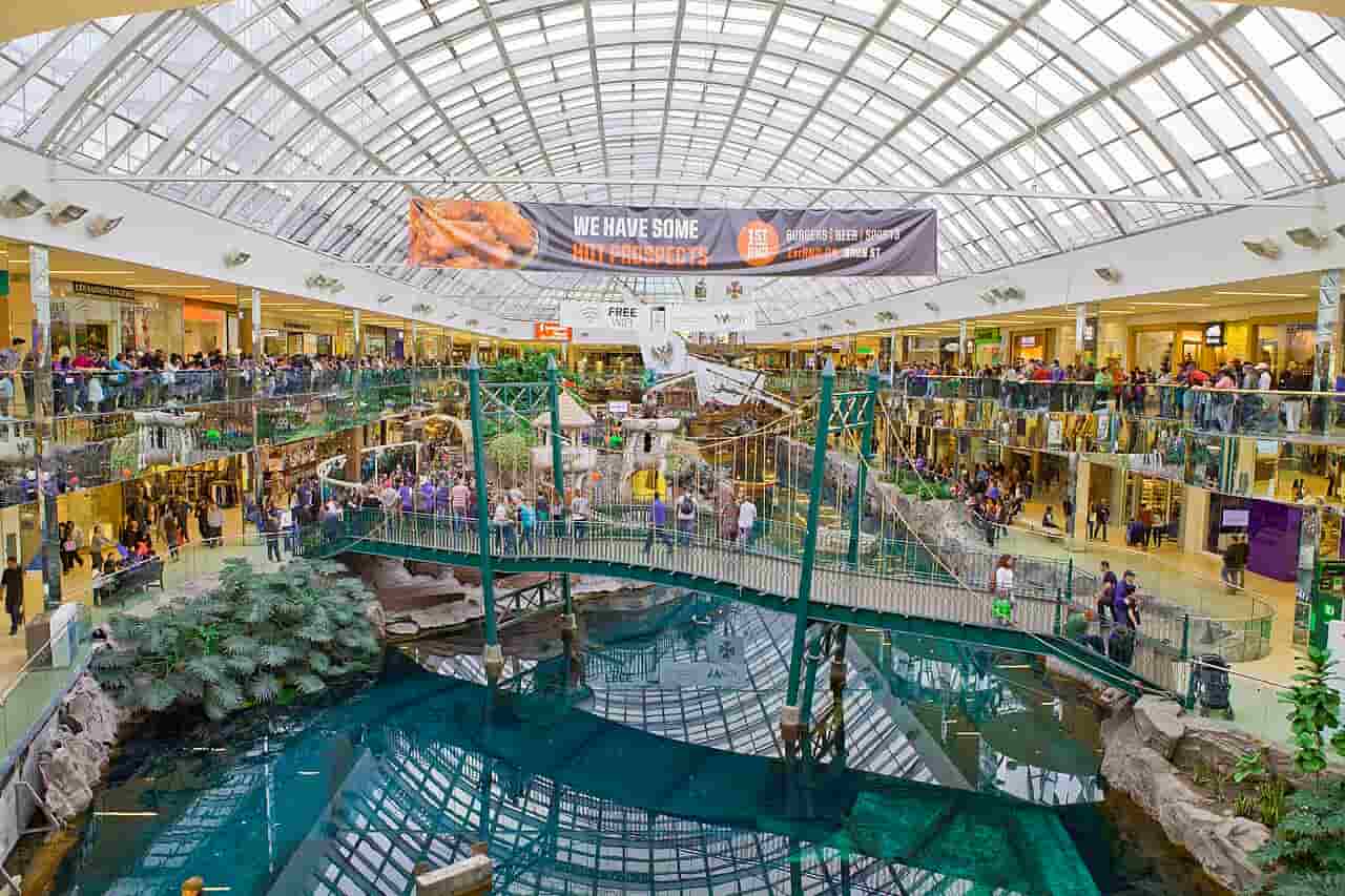 Why Living Near West Edmonton Mall Makes Everyday Life Easier-image