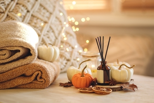 Autumn Elegance: Fall Decorating Ideas for Your Monogram Apartment-image