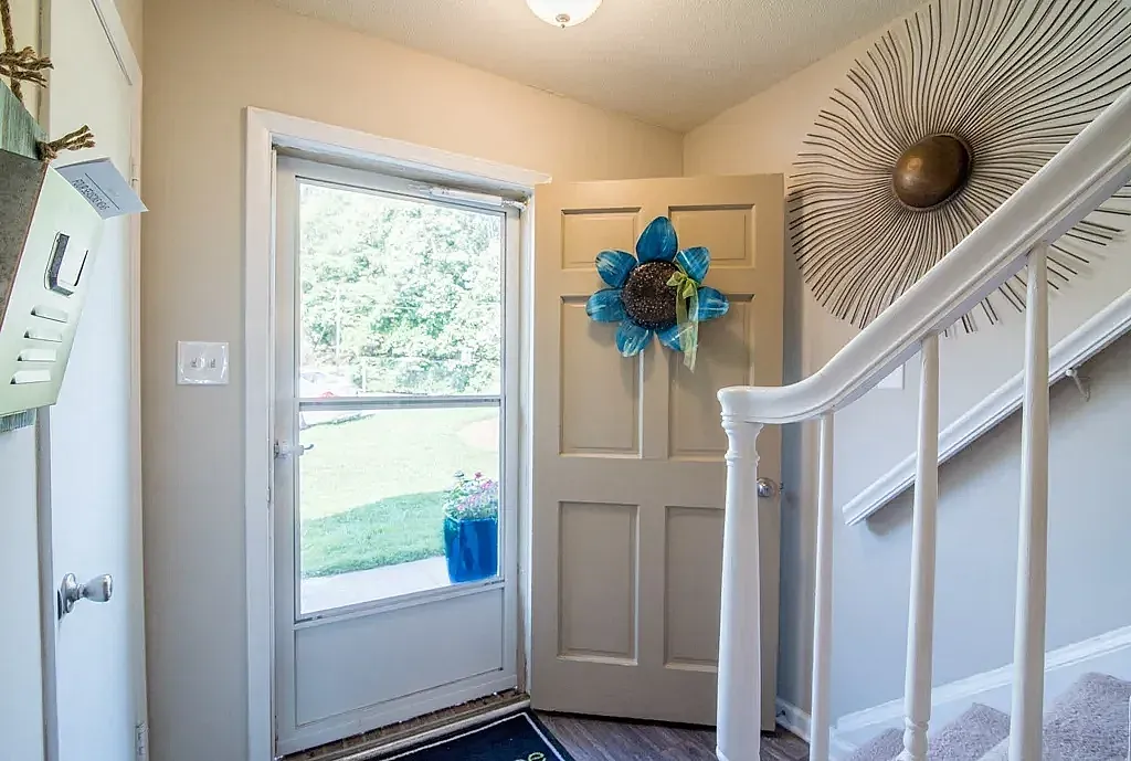 Inviting entry way