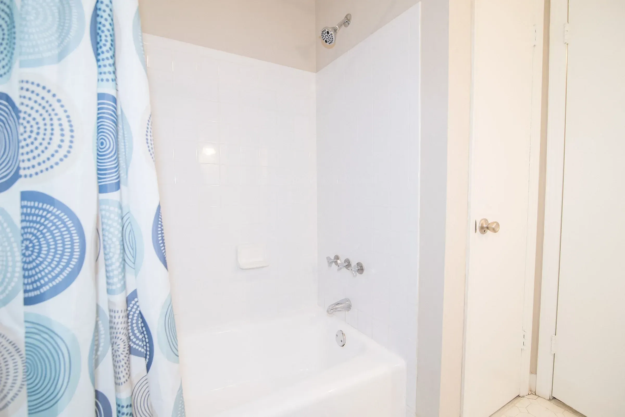 Full bathroom shower with tub