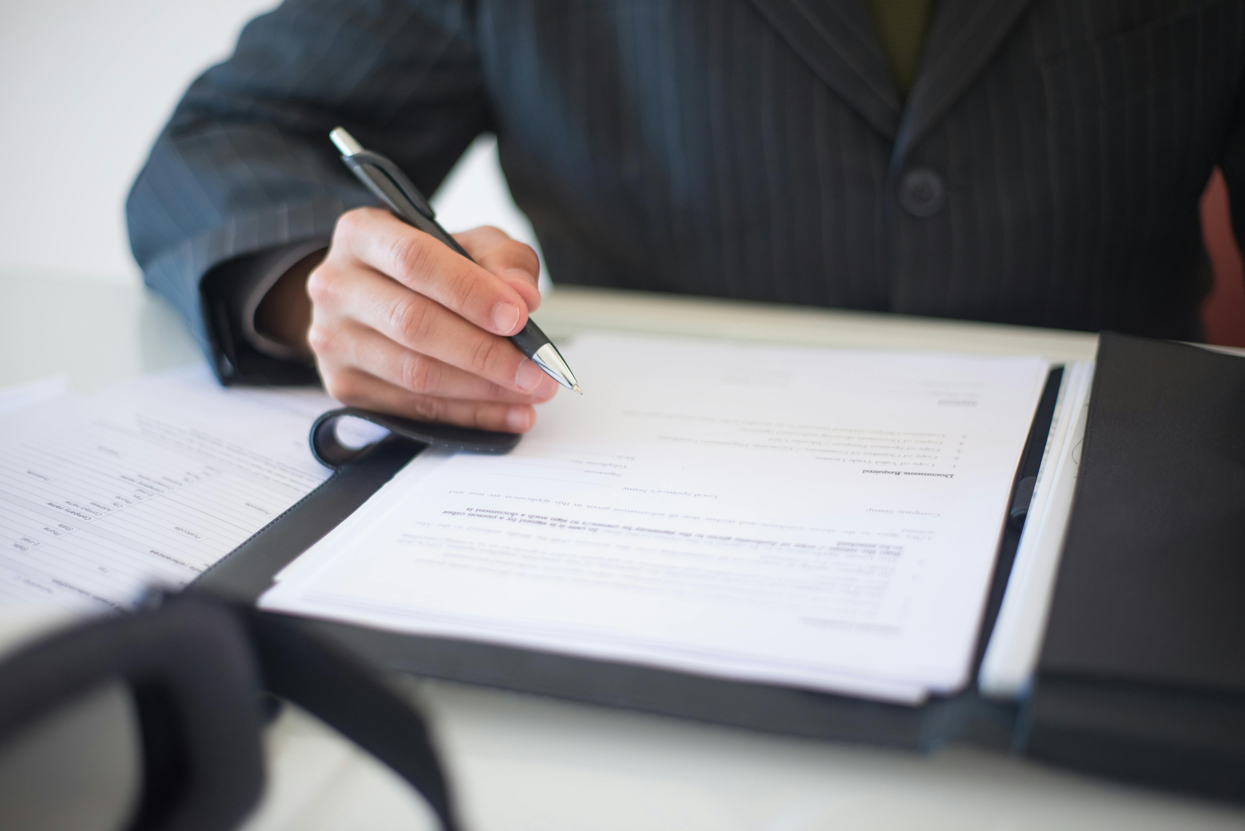 A Step-by-Step Guide Through the Rental Application Process-image