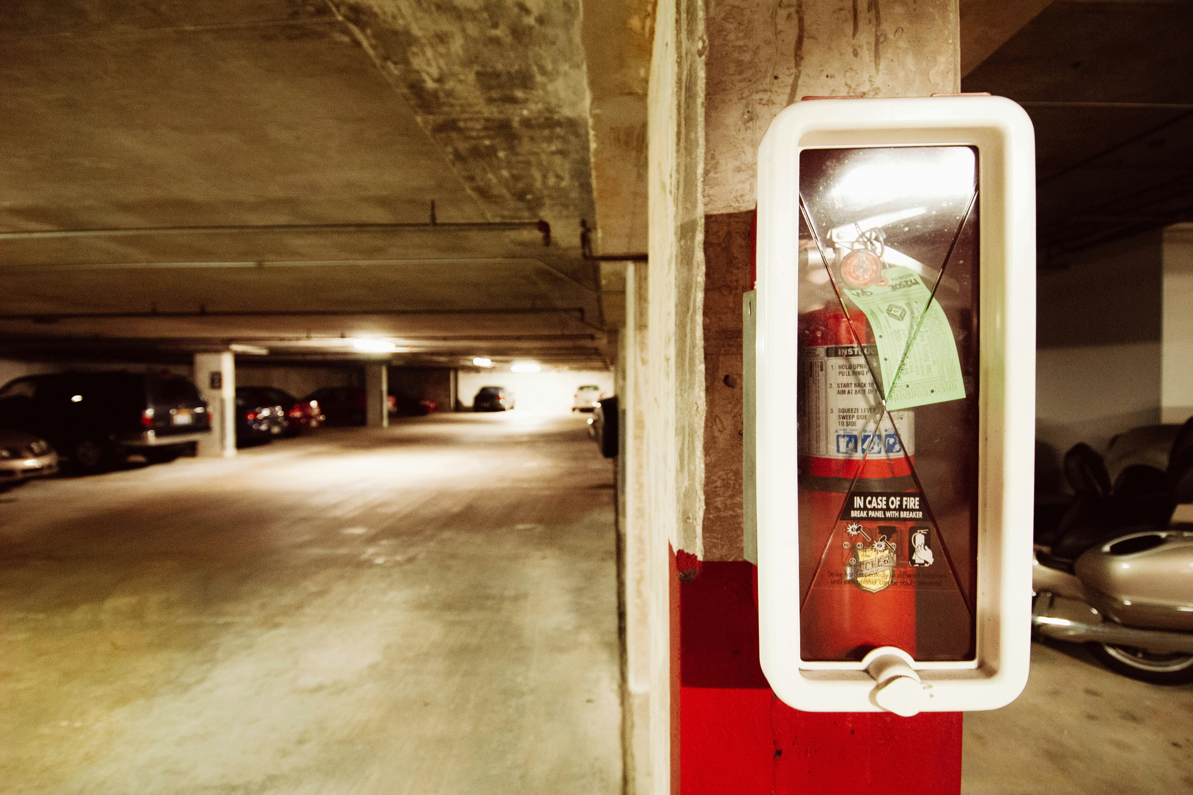 Garage vs. Covered Parking for Renters | Apartment Parking Guide-image