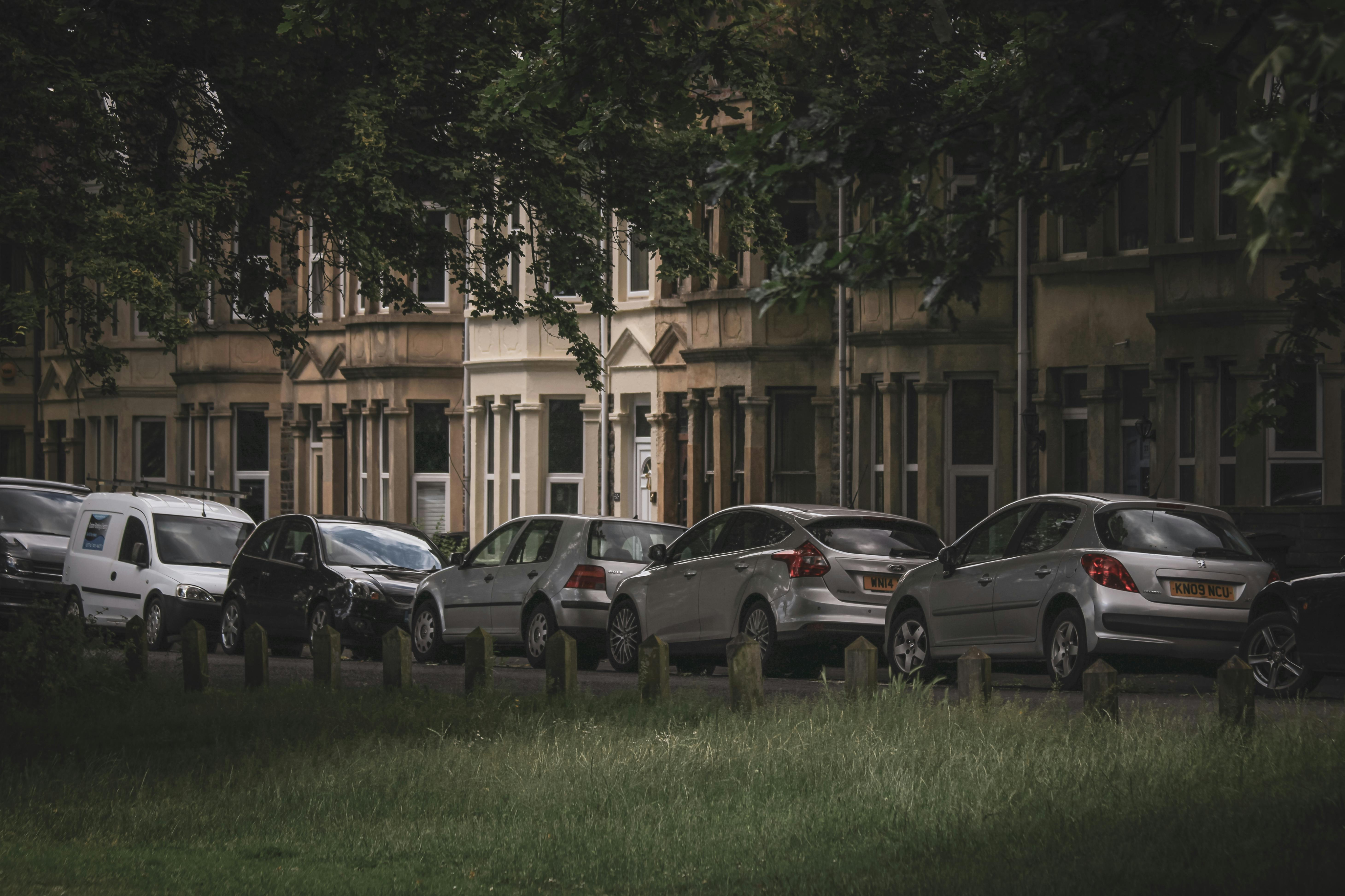 5 Common Tandem Parking Issues in Apartments and How to Avoid Them-image