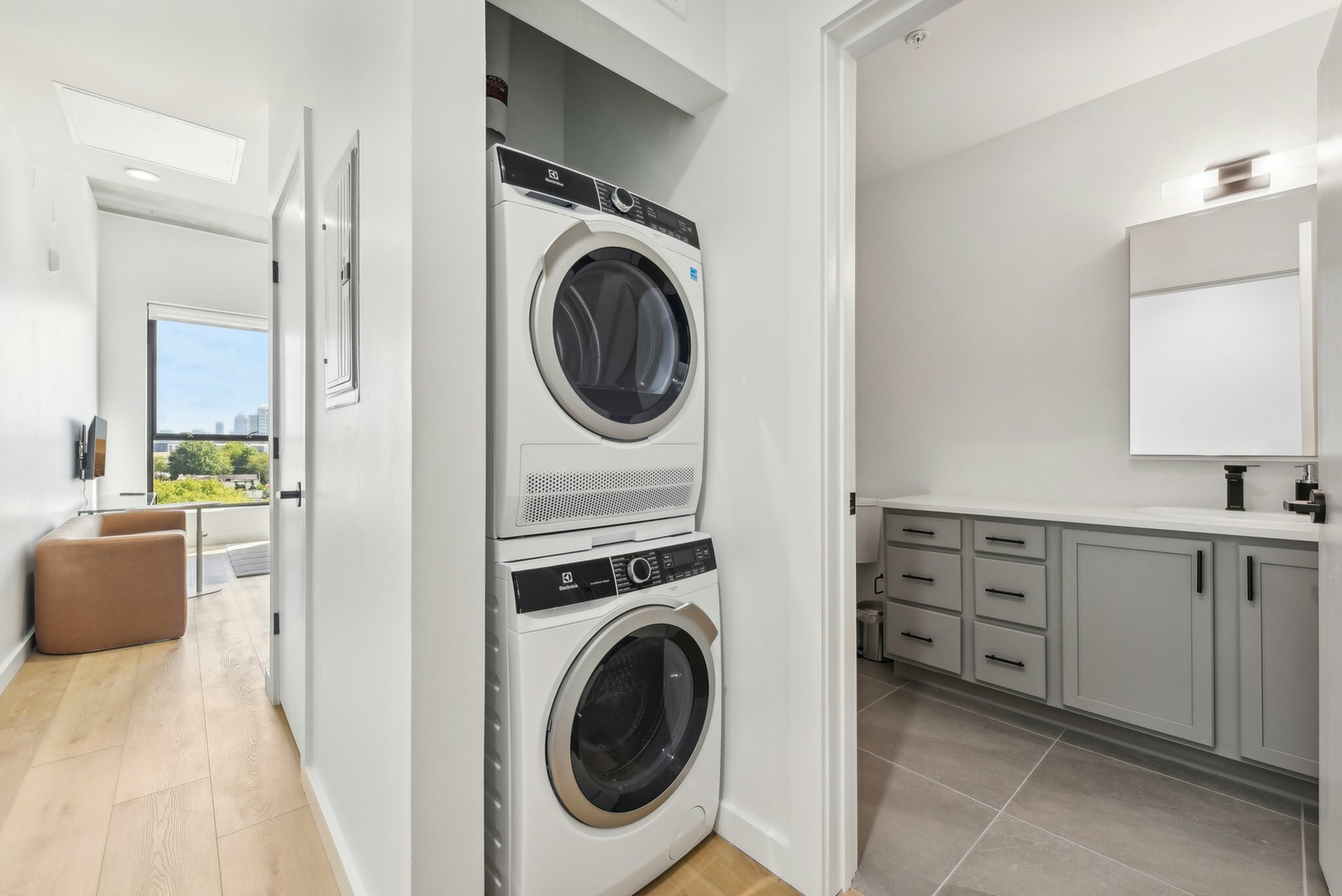 Washer & Dryer