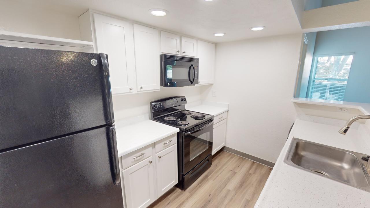 Standard Kitchen