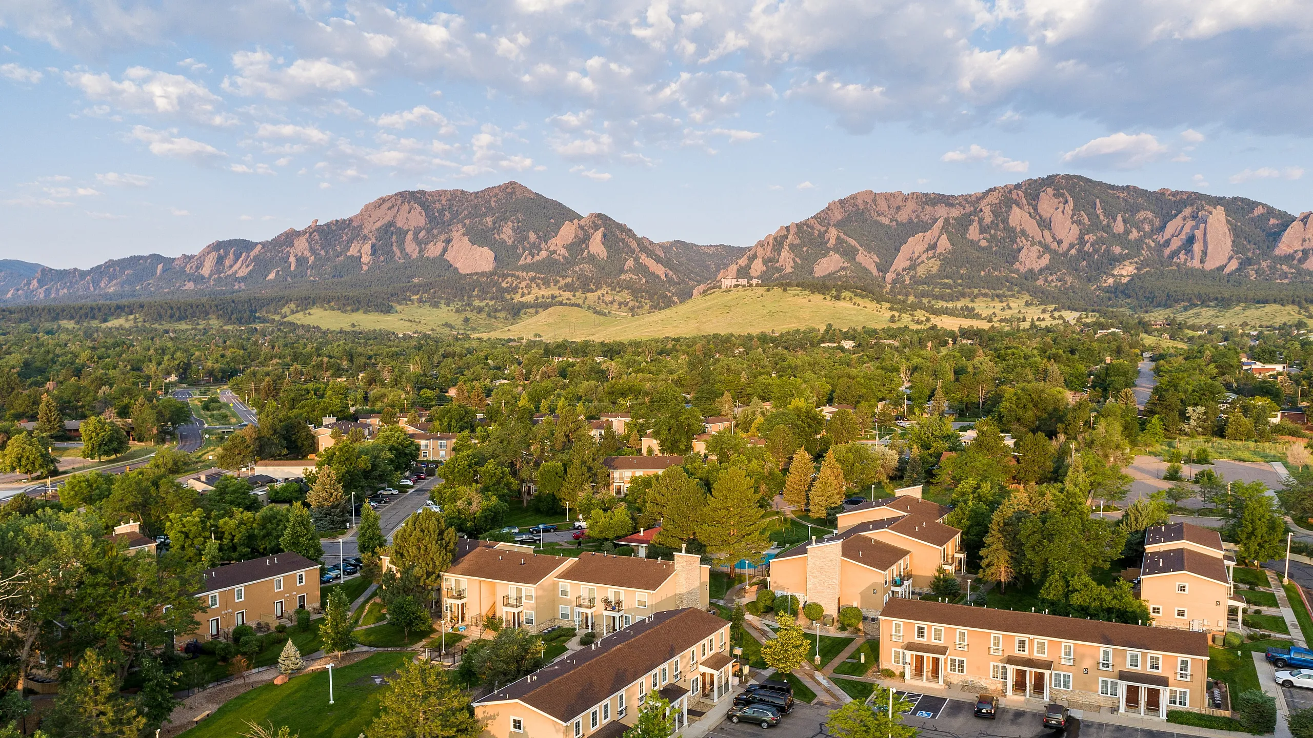 Boulder Creek Apartments