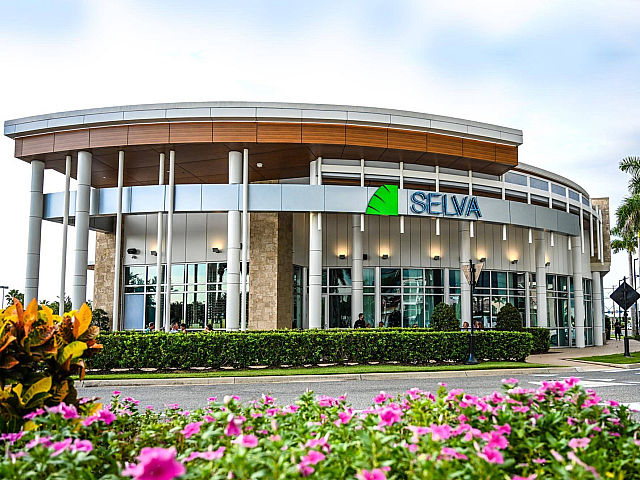 Selva - Modern Building Exterior