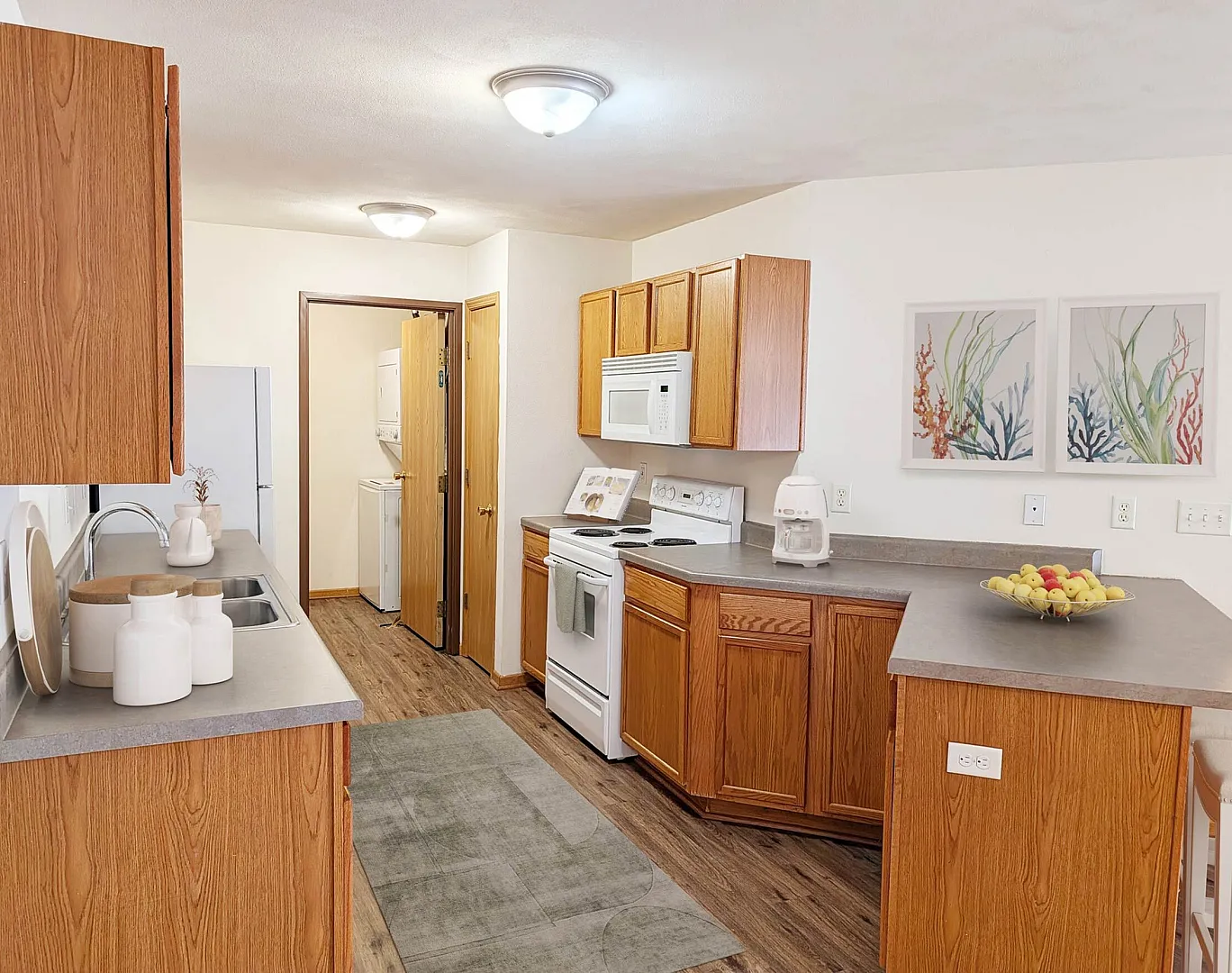 Pembrook Place - Wooden Kitchen