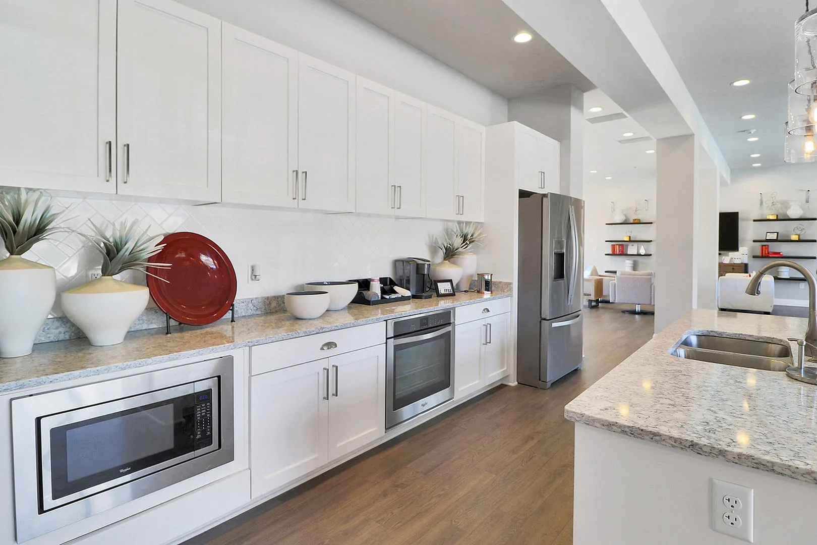 The Quarters on Razorback Road | Apartment Photos & Tours in ...