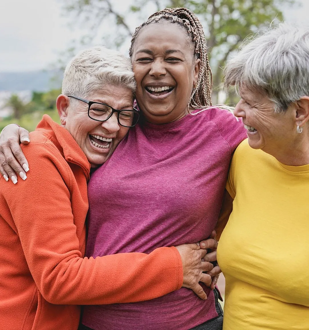 Illinois Street Senior - Happy Friends Outdoors