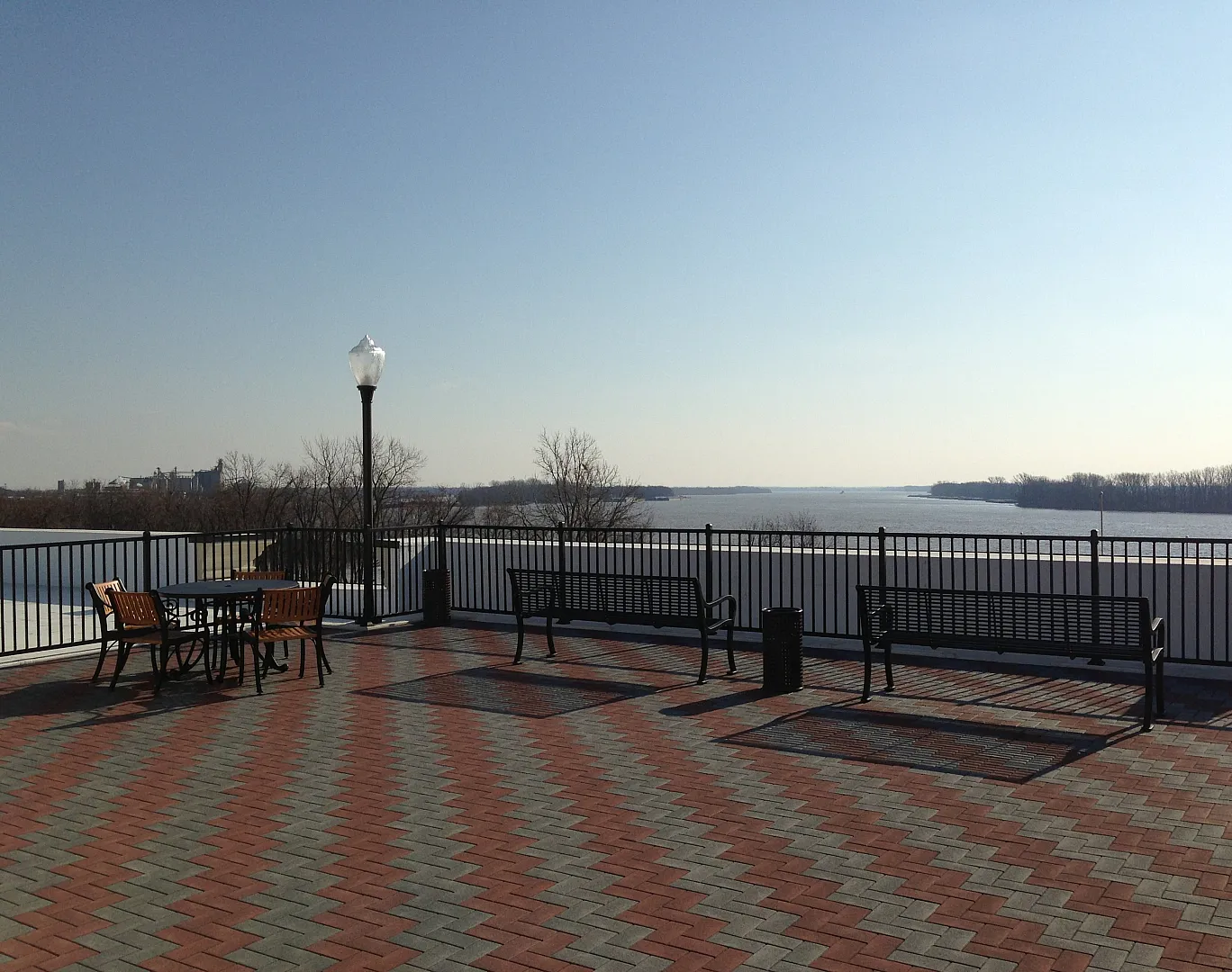 http://www.thelandingseniorapts.com - Riverside Patio View