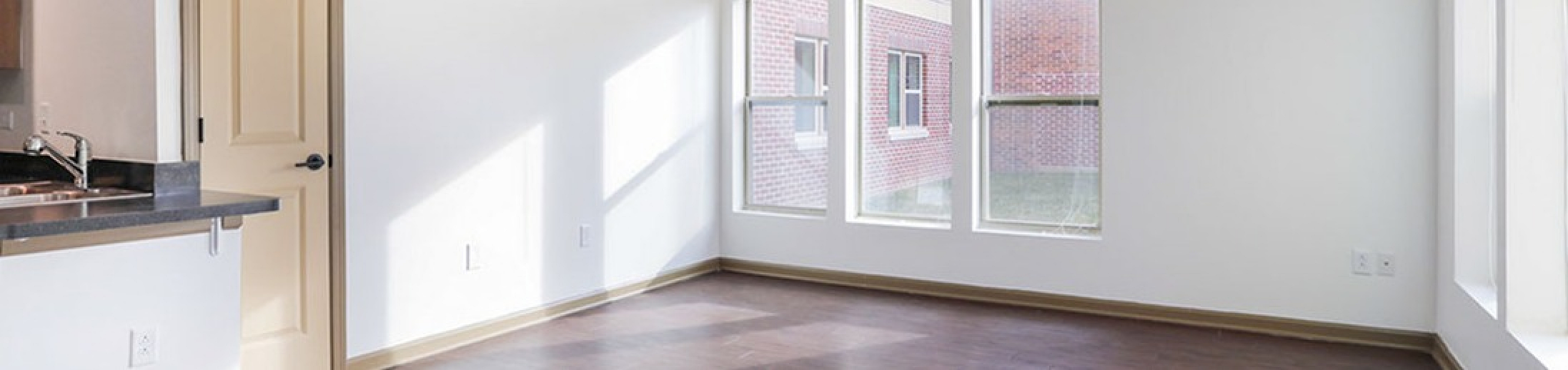 Minnie Hartmann - Bright Living Area