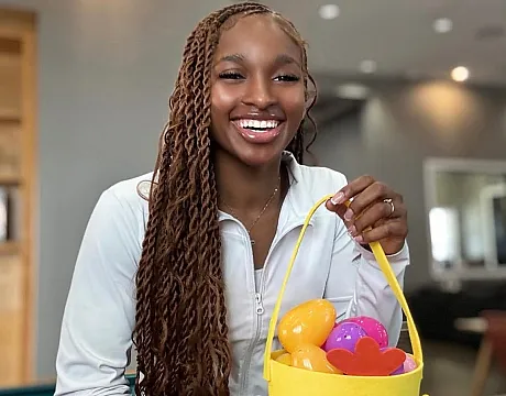 Lady with easter basket