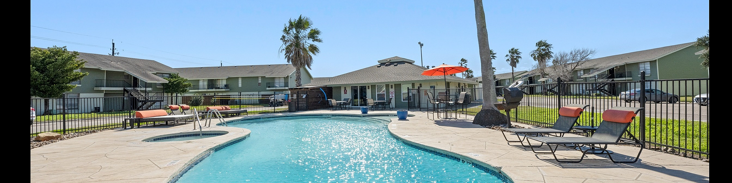 The Palm on SPID - Outdoor Pool