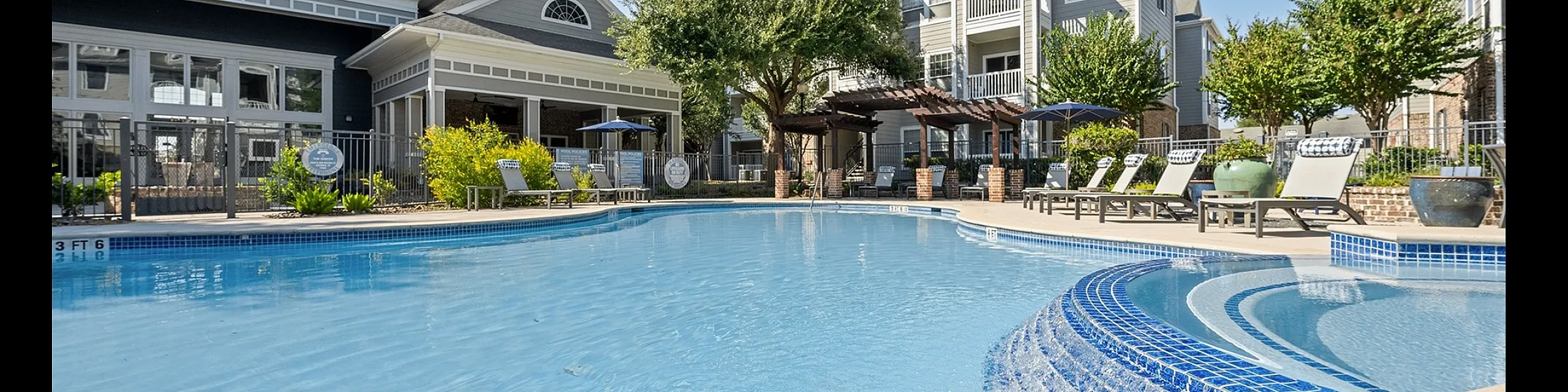 The Pointe at Victoria - Outdoor Pool