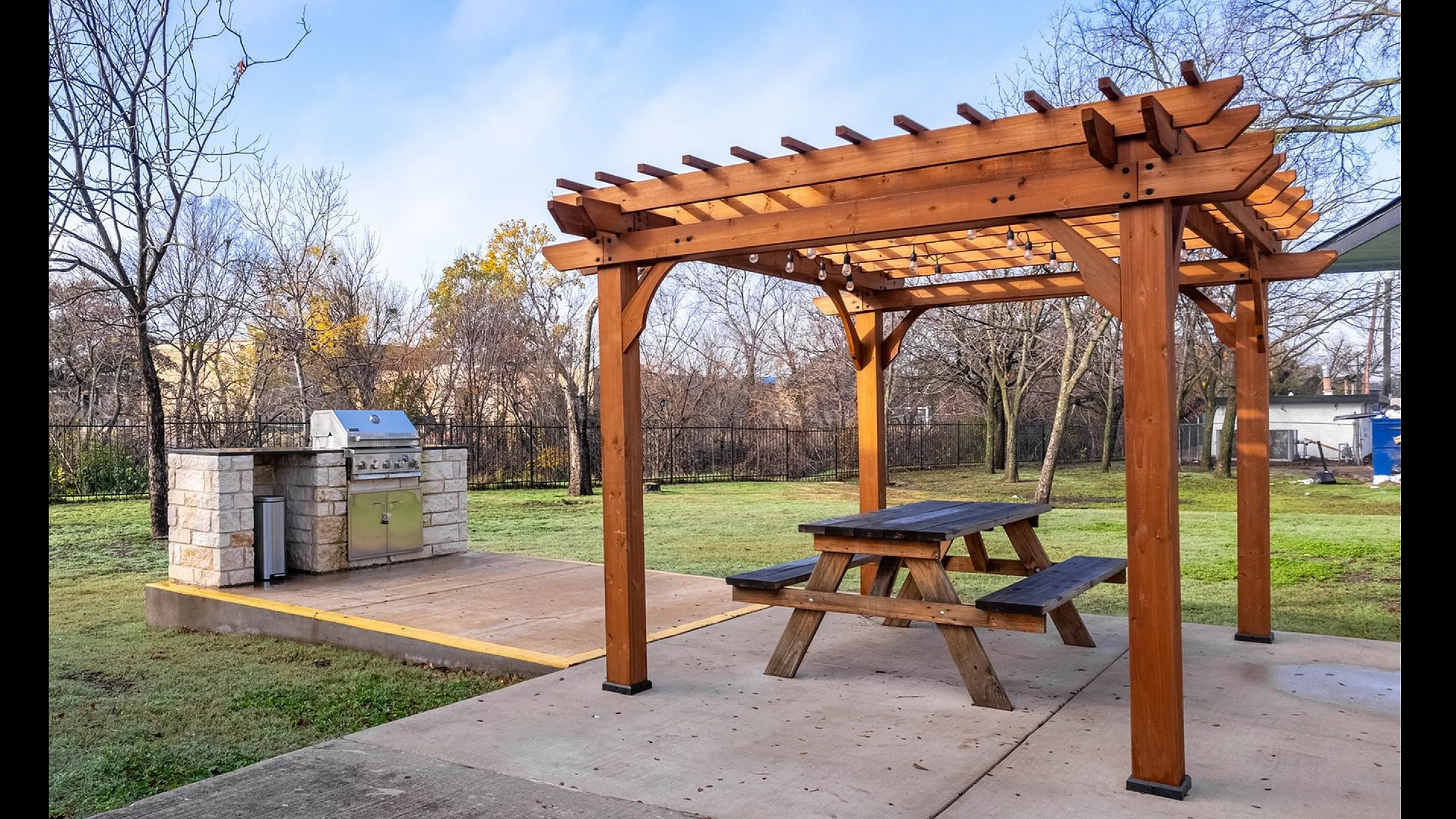 Solana - Outdoor Picnic Area